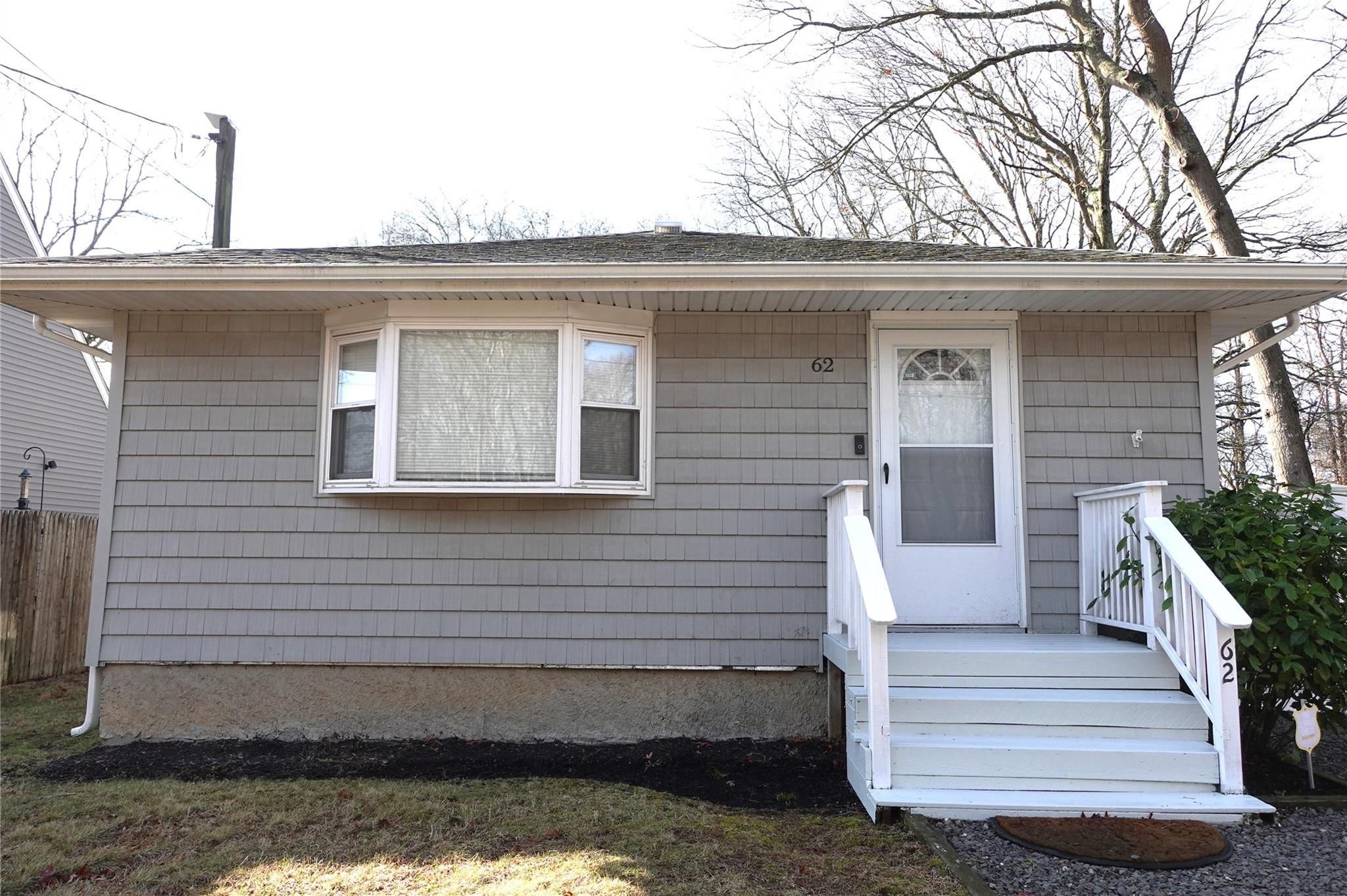 Single Family Eleanor  Suffolk County, NY 11950, MLS-840312-2