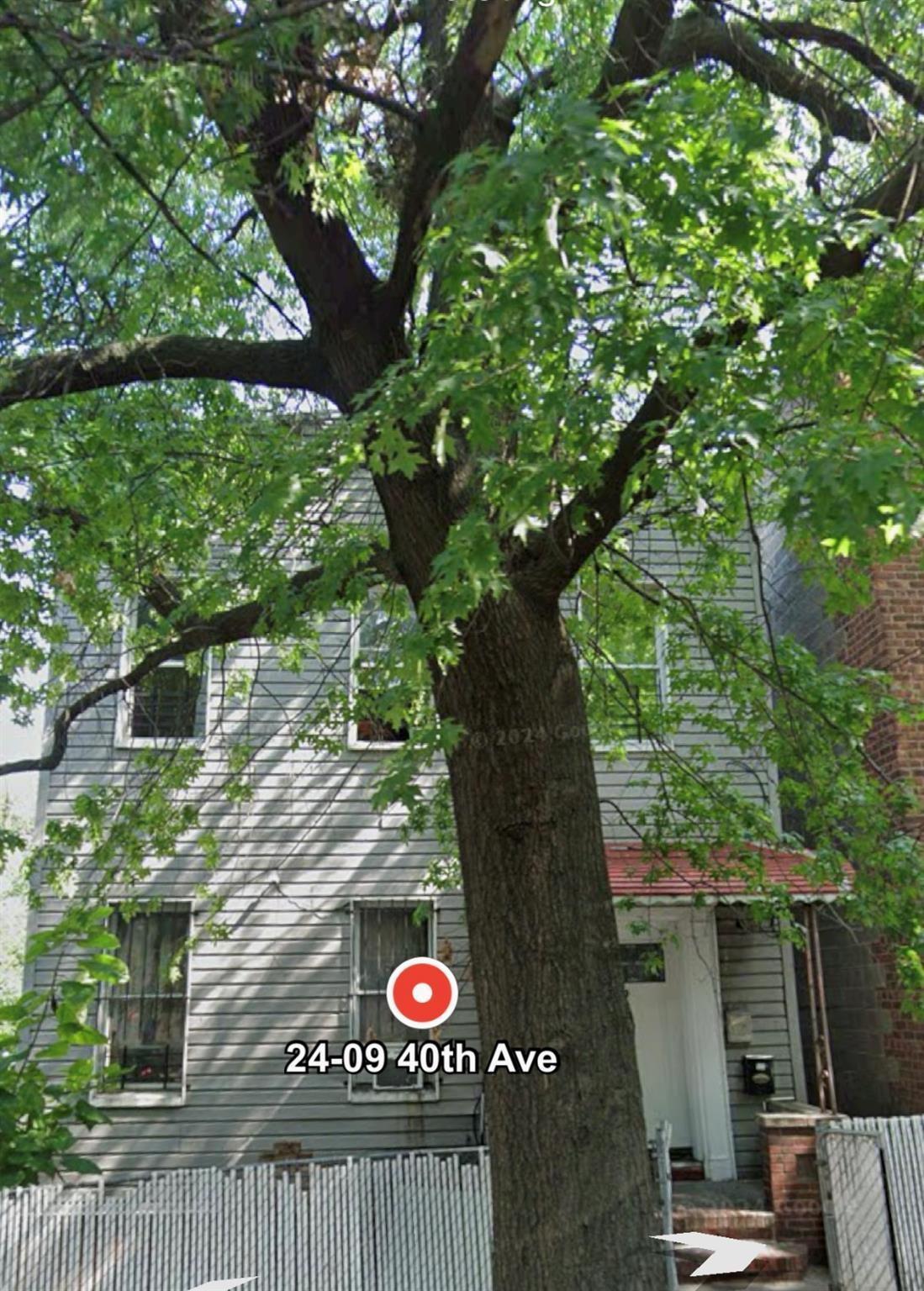 Single Family 40th  Queens, NY 11101, MLS-840336-2