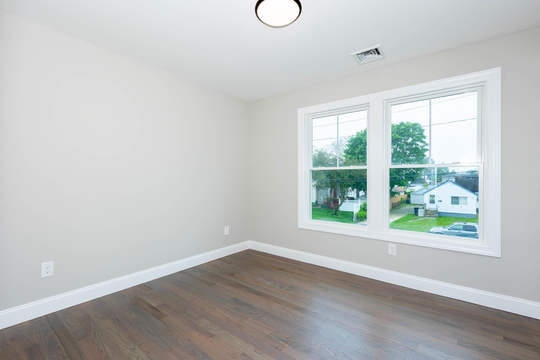 Single Family Ireland  Suffolk County, NY 11704, MLS-840363-22