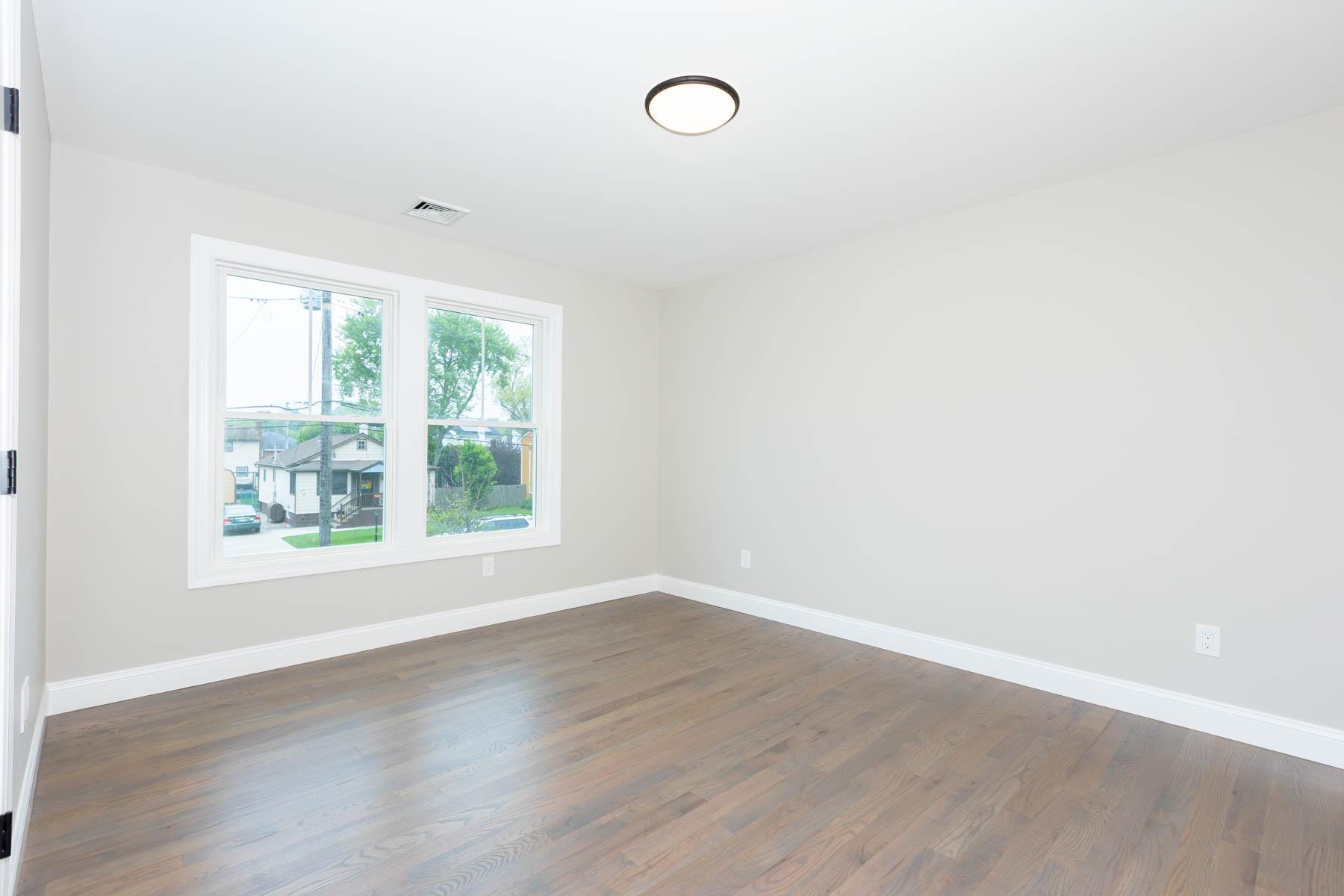 Single Family Ireland  Suffolk County, NY 11704, MLS-840363-24