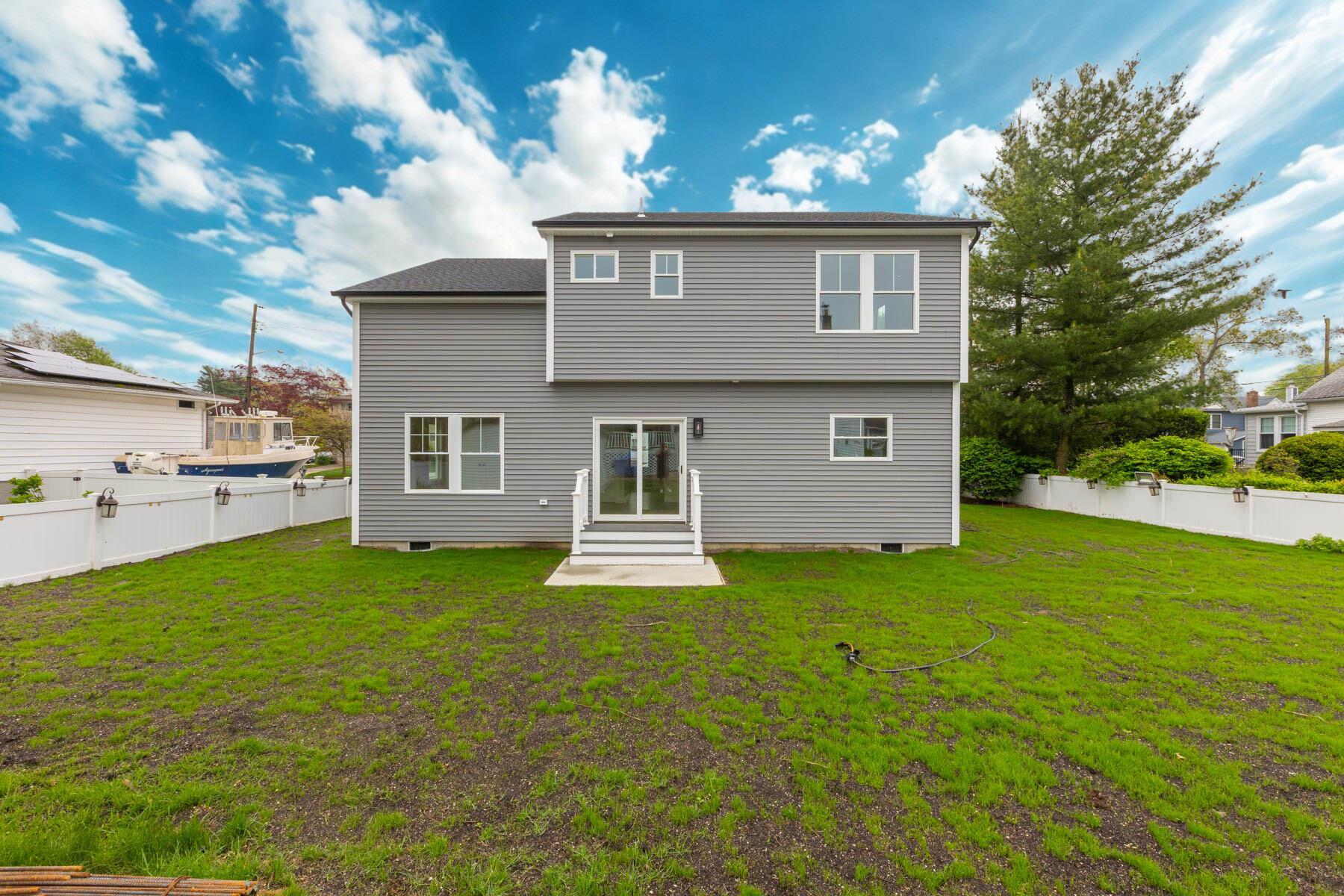 Single Family Ireland  Suffolk County, NY 11704, MLS-840363-27