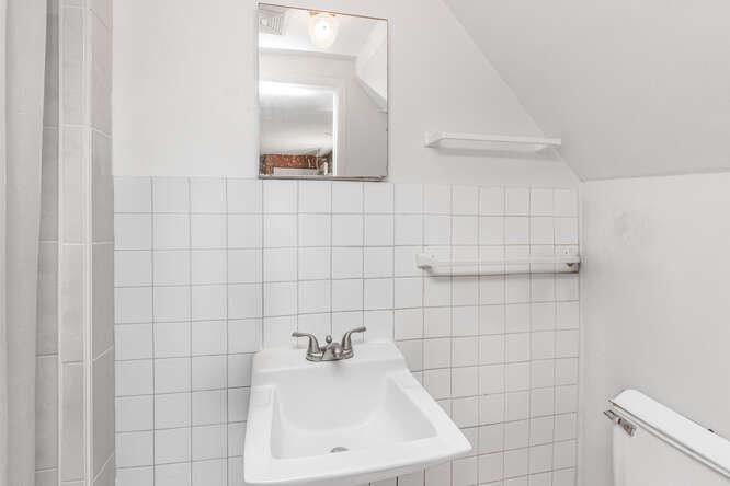 Single Family Gunther  Bronx, NY 10469, MLS-840365-11