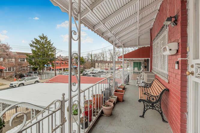 Single Family Gunther  Bronx, NY 10469, MLS-840365-15