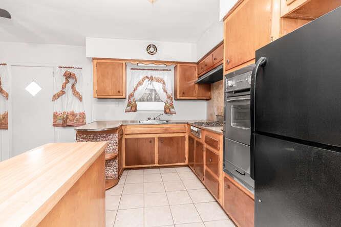 Single Family Gunther  Bronx, NY 10469, MLS-840365-5