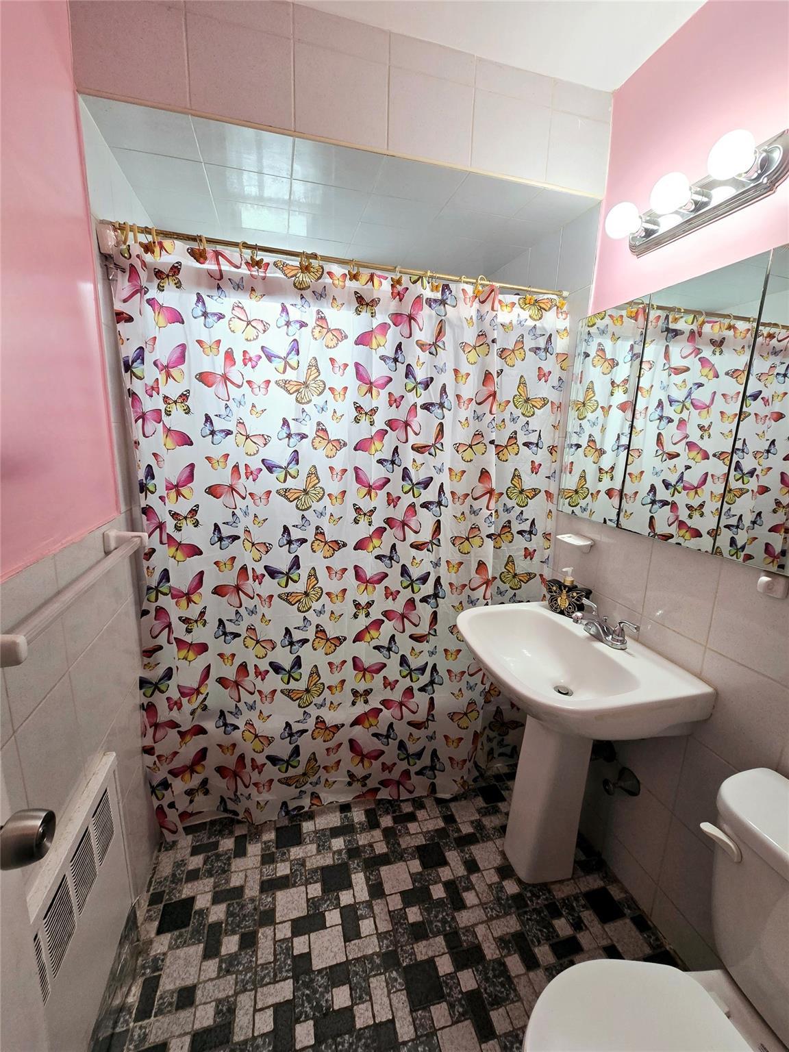 Coop 84th  Queens, NY 11414, MLS-840370-4