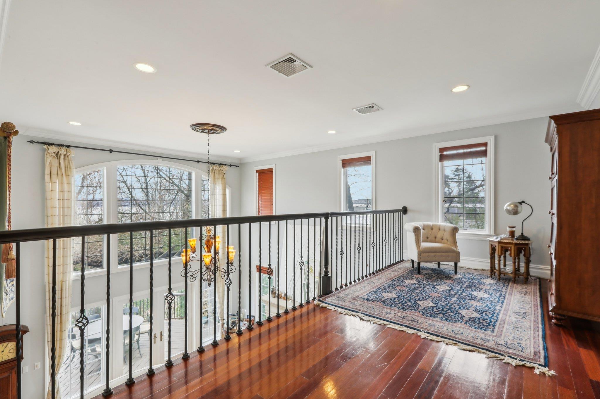 Single Family Tompkins  Rockland County, NY 10960, MLS-840419-18