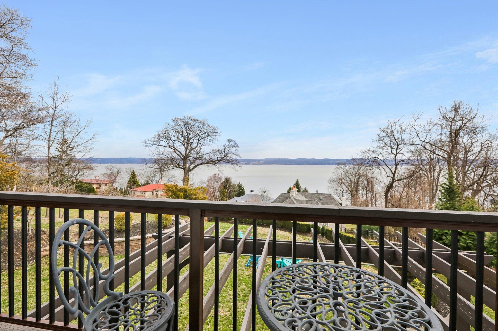 Single Family Tompkins  Rockland County, NY 10960, MLS-840419-25