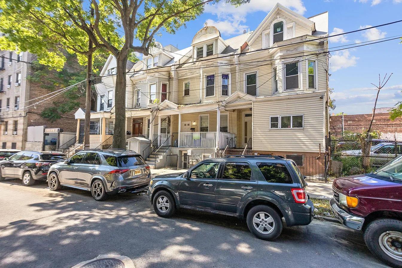 Single Family Ryer  Bronx, NY 10457, MLS-840431-2