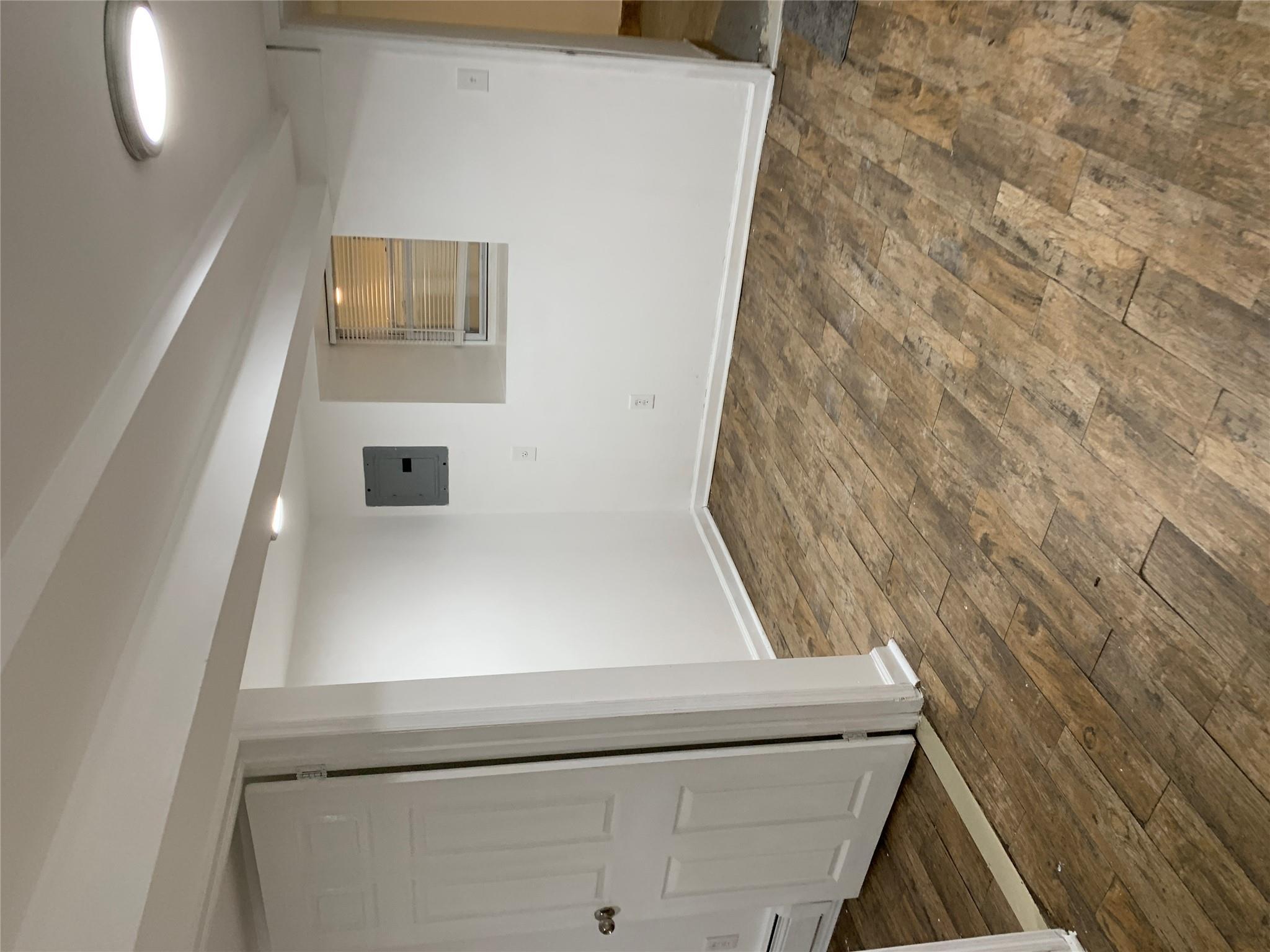 Single Family Ryer  Bronx, NY 10457, MLS-840431-37