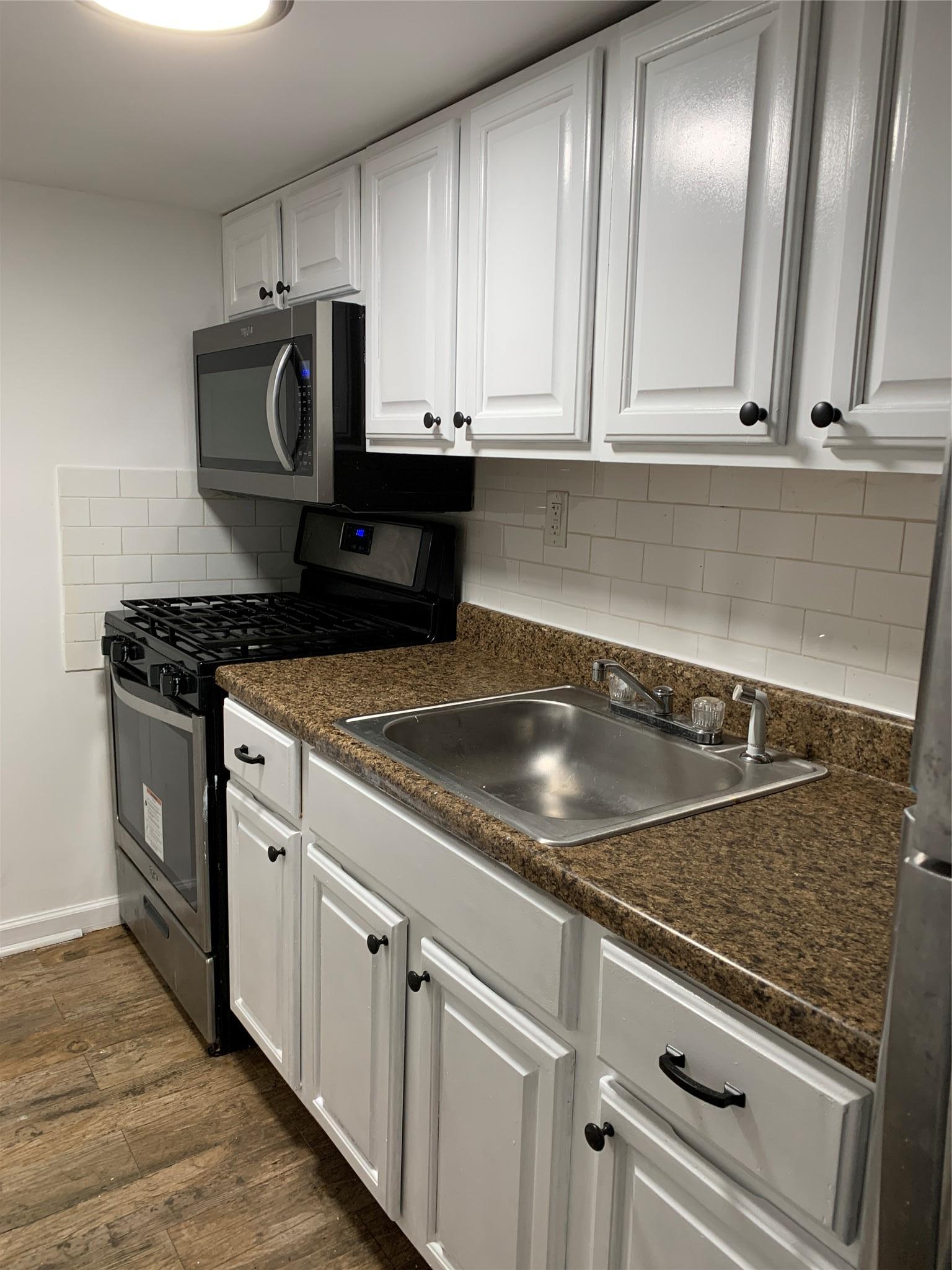Single Family Ryer  Bronx, NY 10457, MLS-840431-45