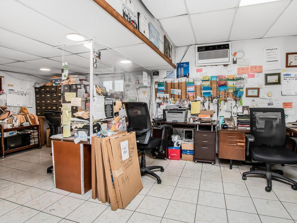 Commercial Sale Fulton  Brooklyn, NY 11207, MLS-840444-7