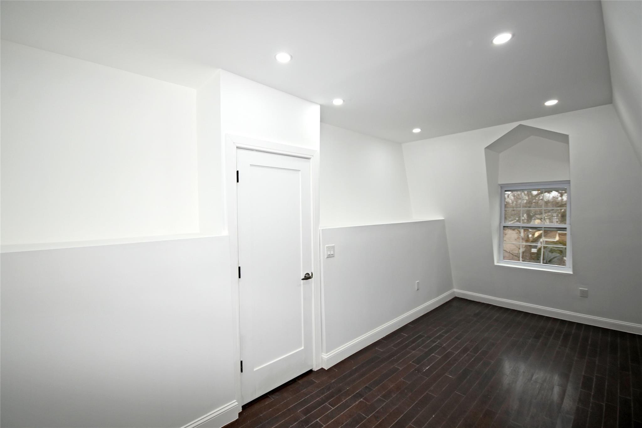Single Family 119th  Queens, NY 11411, MLS-840455-26