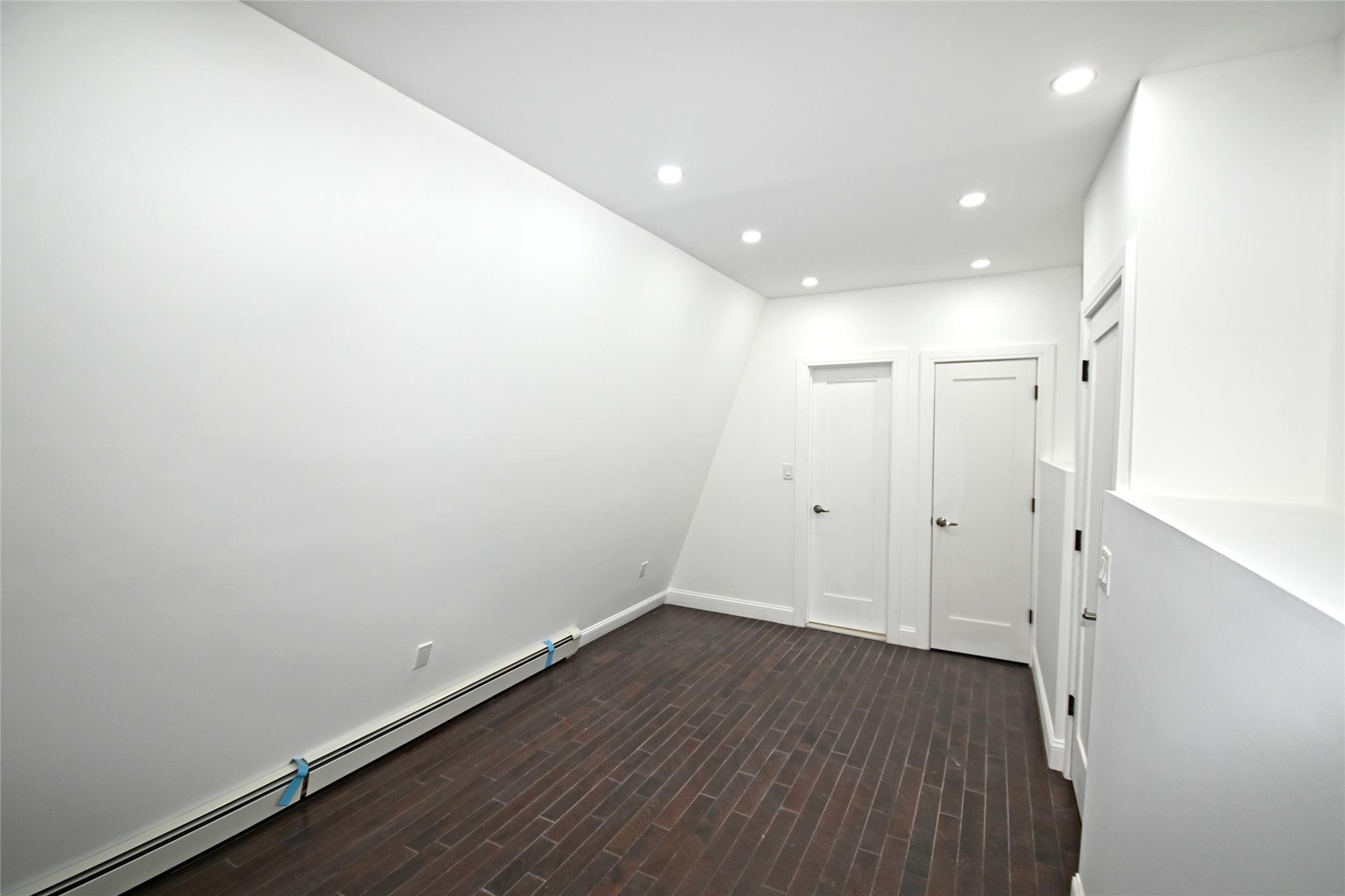 Single Family 119th  Queens, NY 11411, MLS-840455-28