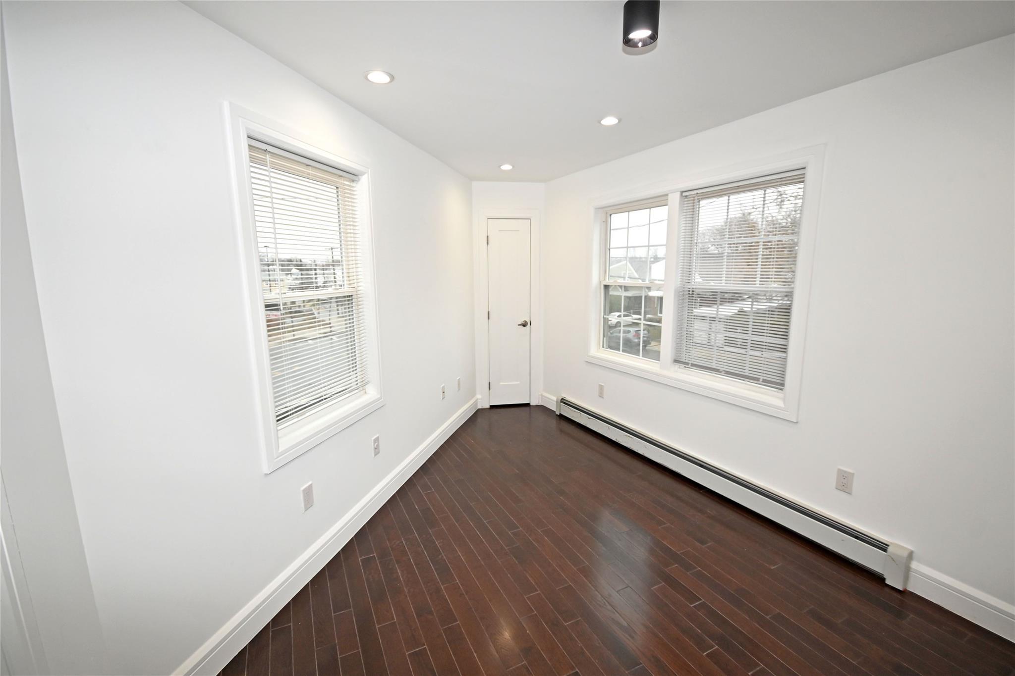 Single Family 119th  Queens, NY 11411, MLS-840455-32