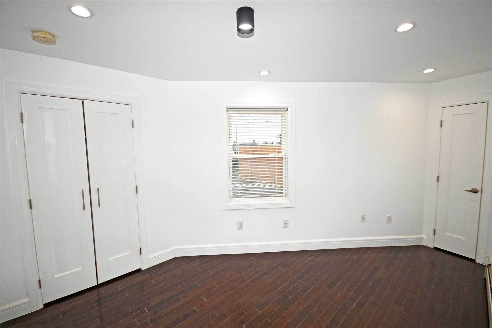 Single Family 119th  Queens, NY 11411, MLS-840455-33