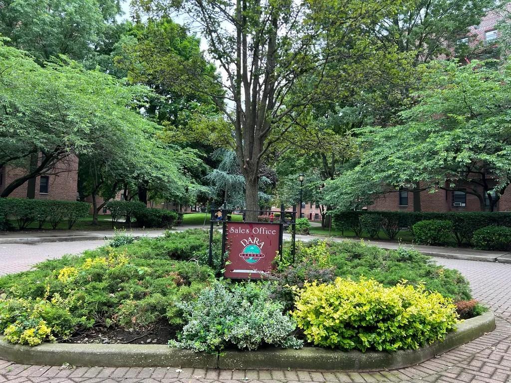 Coop 72nd Rd  Queens, NY 11367, MLS-840458-31