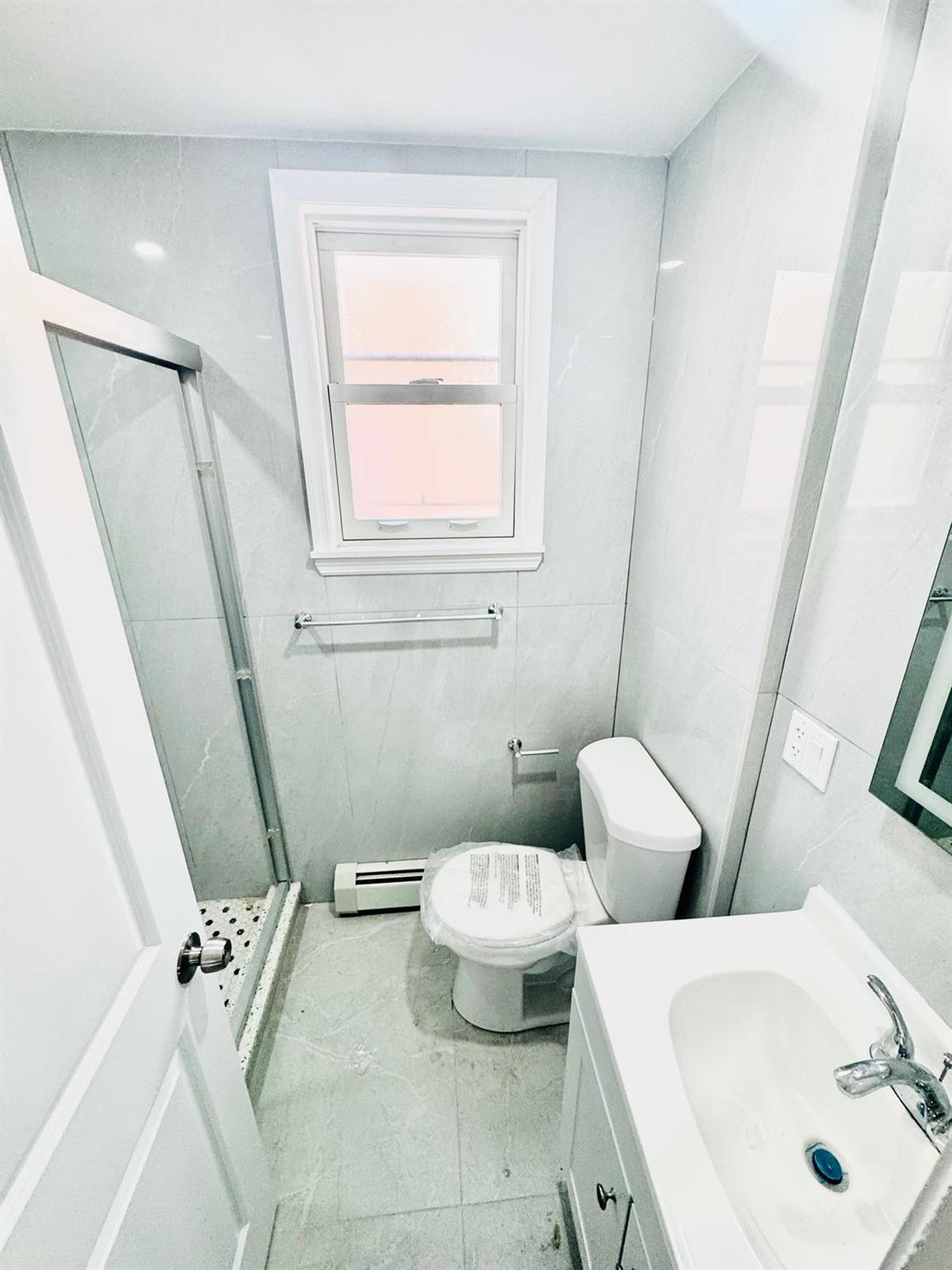 Apartment 21st Ave  Queens, NY 11105, MLS-840518-3