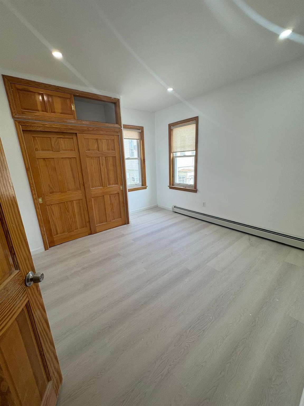 Apartment 21st Ave  Queens, NY 11105, MLS-840518-7