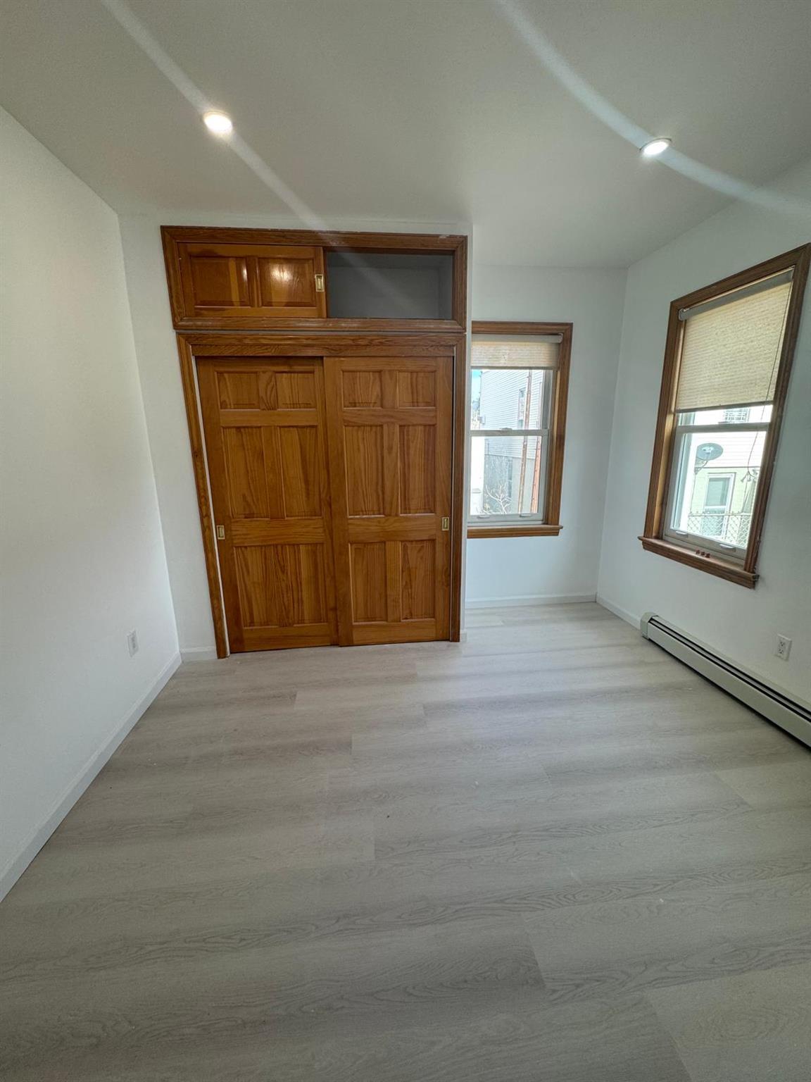 Apartment 21st Ave  Queens, NY 11105, MLS-840518-8