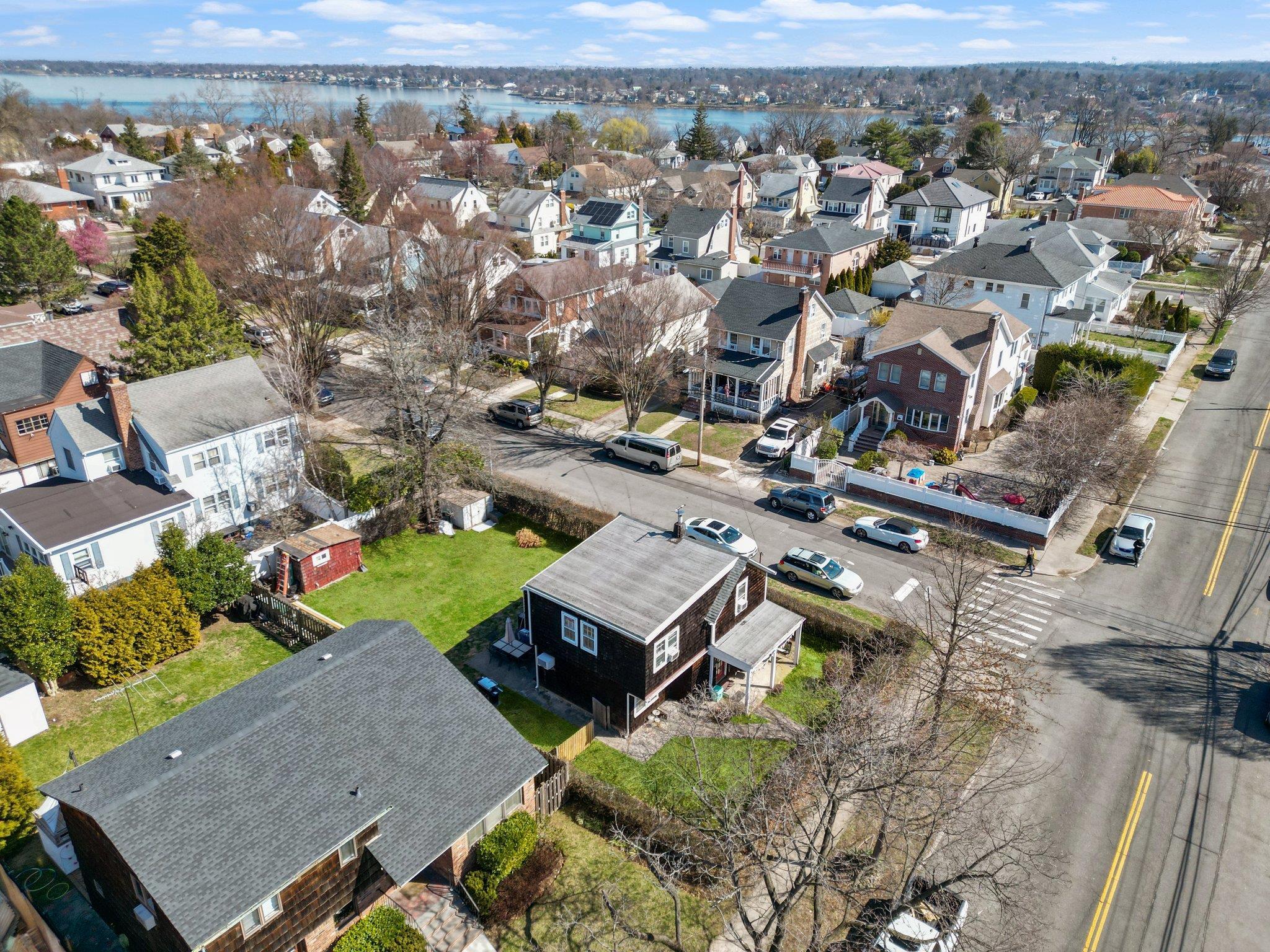 Single Family 39th  Queens, NY 11361, MLS-840521-31