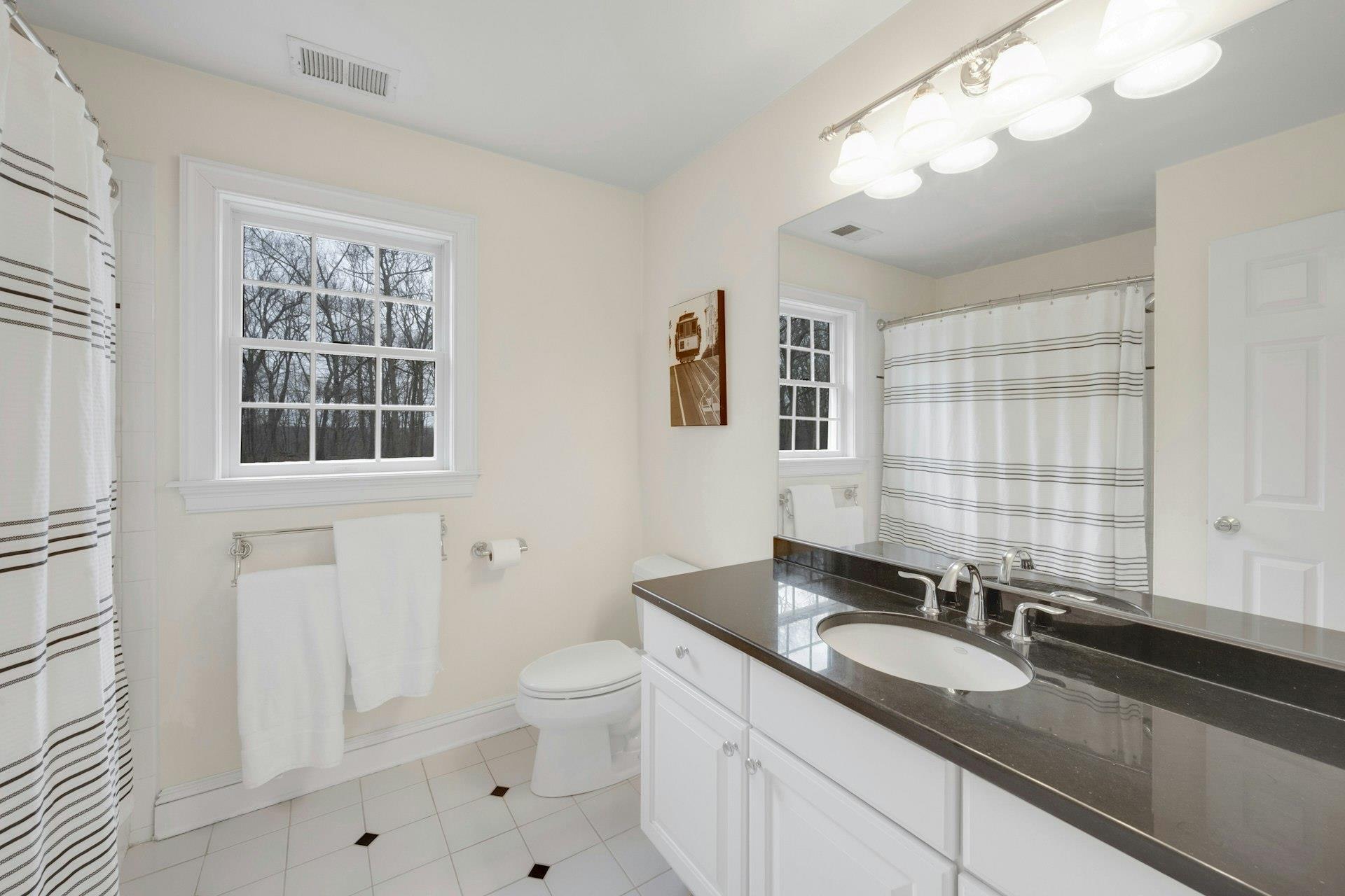 Single Family Laurie  Westchester County, NY 10590, MLS-840578-23