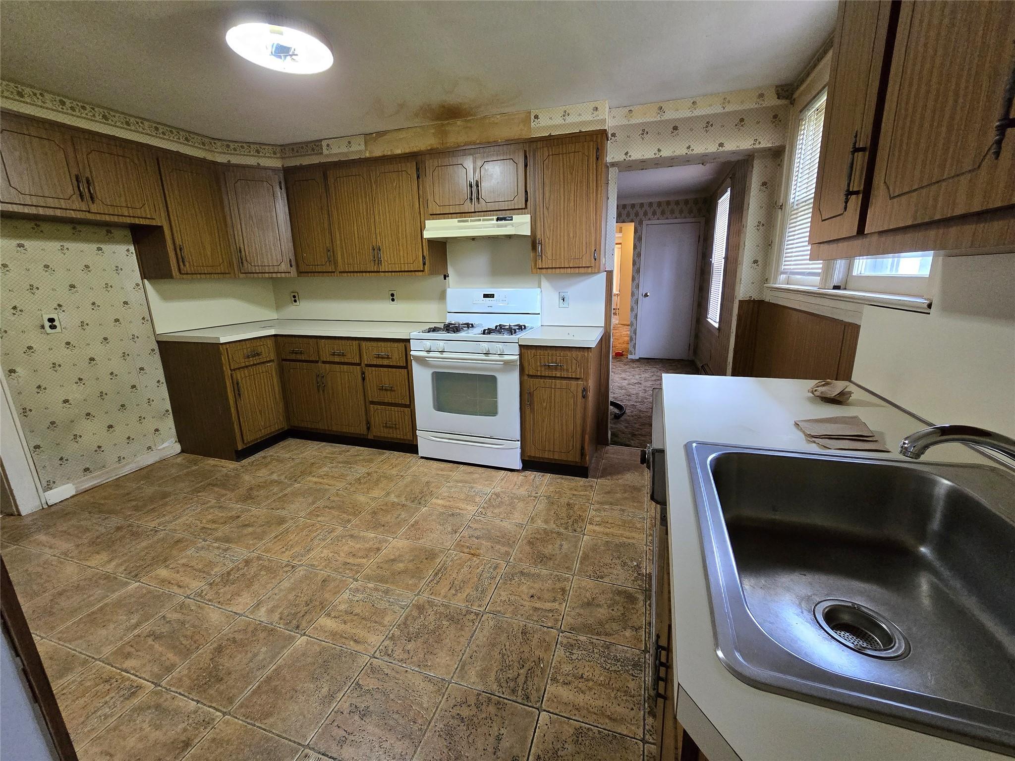 Single Family Rushmore  Nassau County, NY 11514, MLS-840588-9