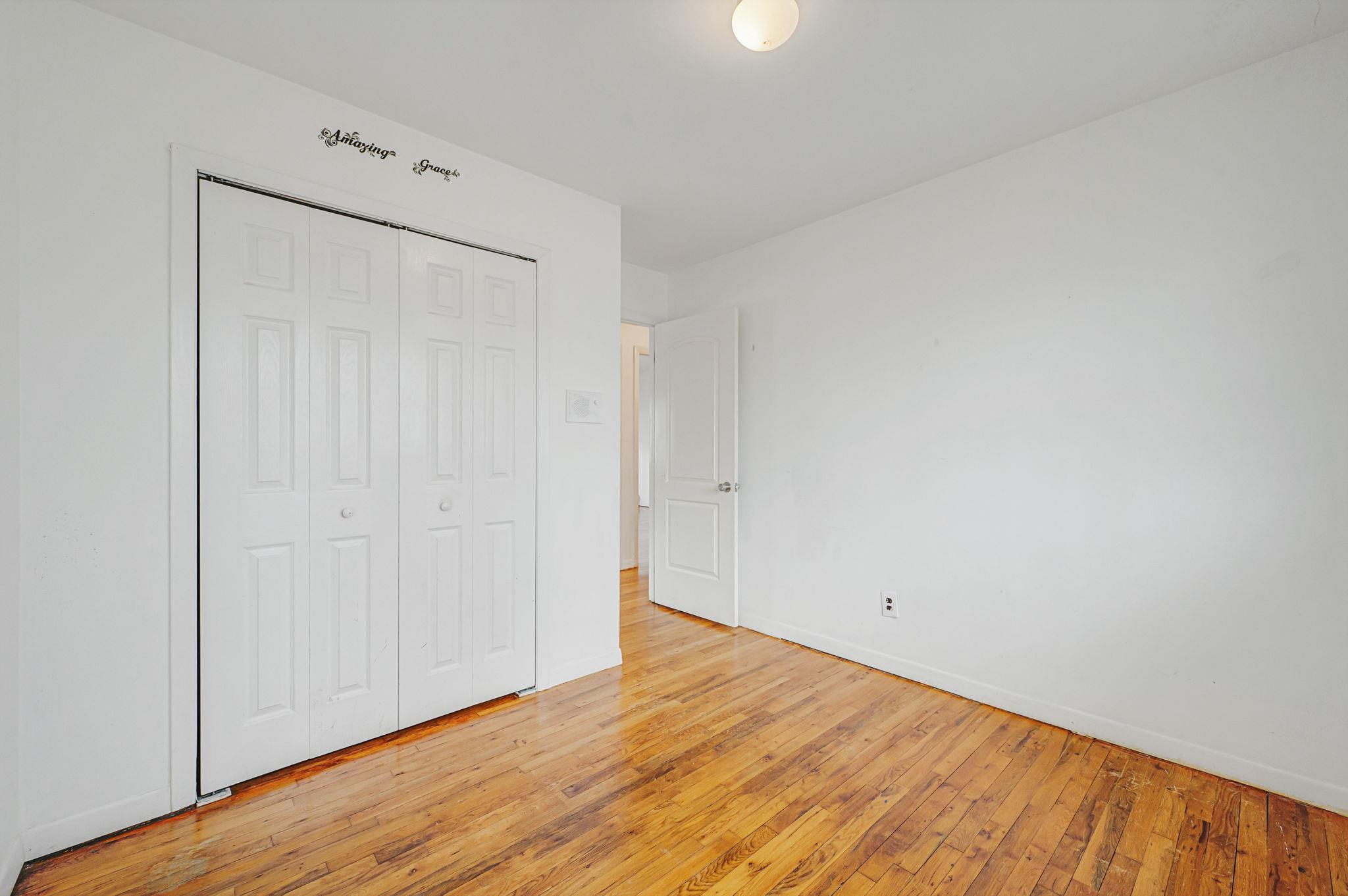 Single Family Oceanview  Suffolk County, NY 11769, MLS-840665-16