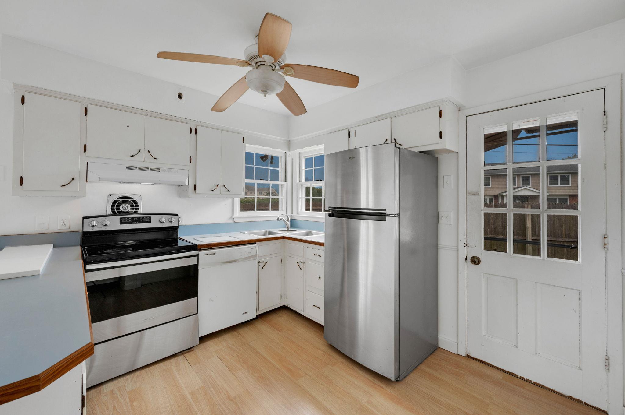 Single Family Oceanview  Suffolk County, NY 11769, MLS-840665-27
