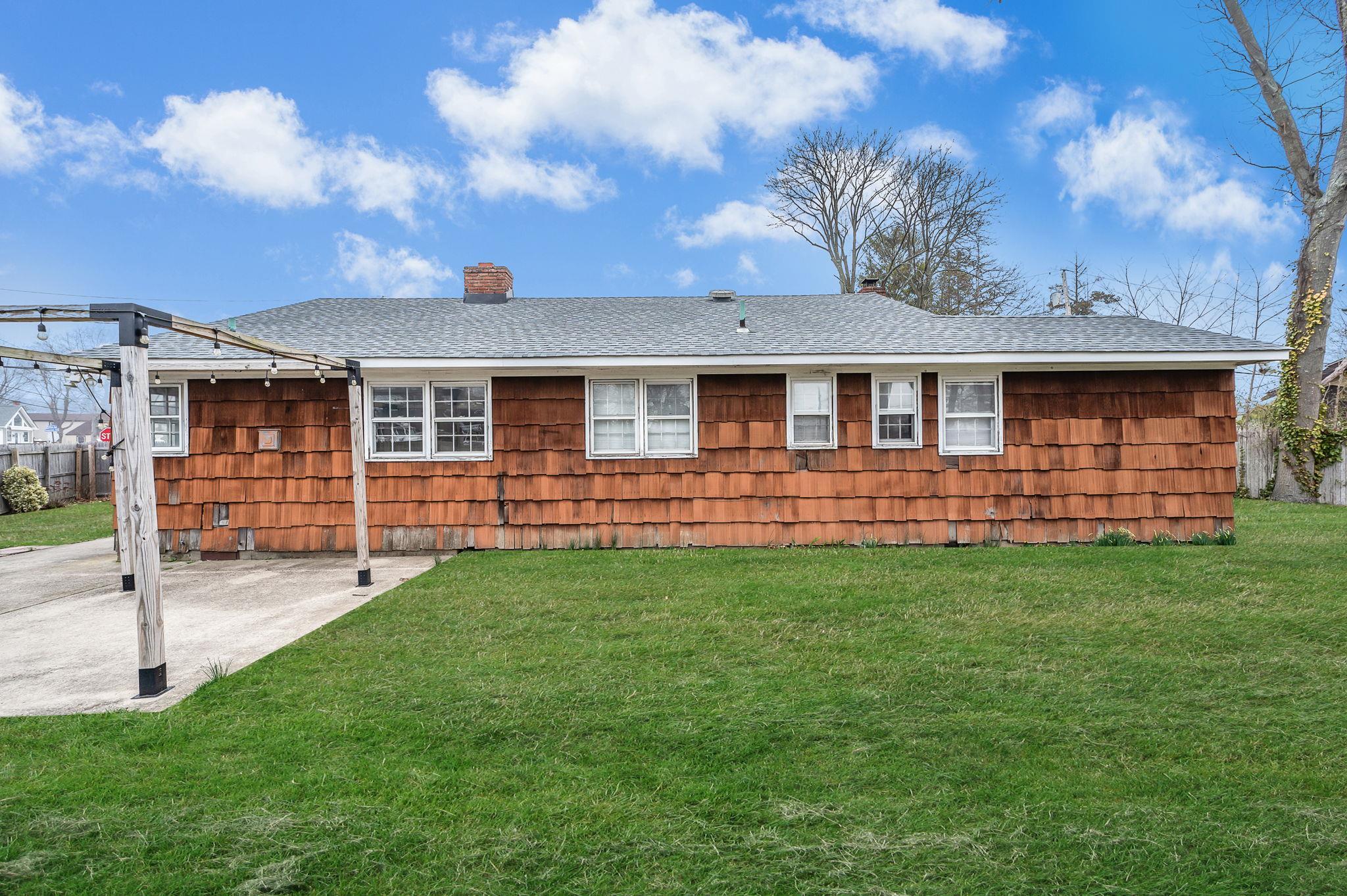 Single Family Oceanview  Suffolk County, NY 11769, MLS-840665-3