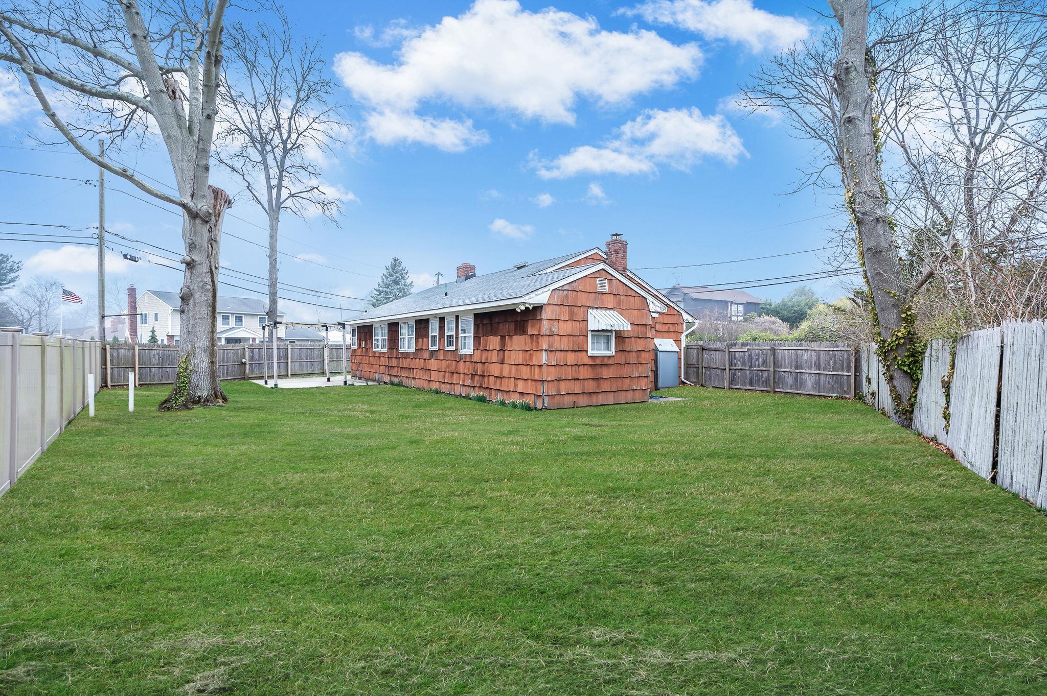 Single Family Oceanview  Suffolk County, NY 11769, MLS-840665-6