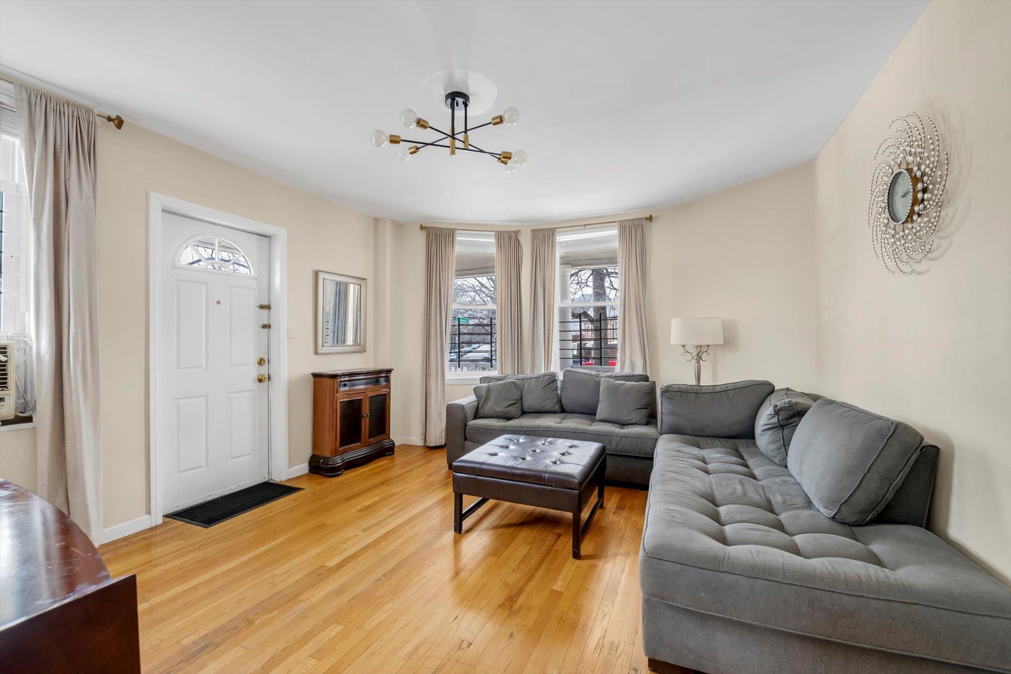 Single Family Murray  Queens, NY 11354, MLS-840673-5