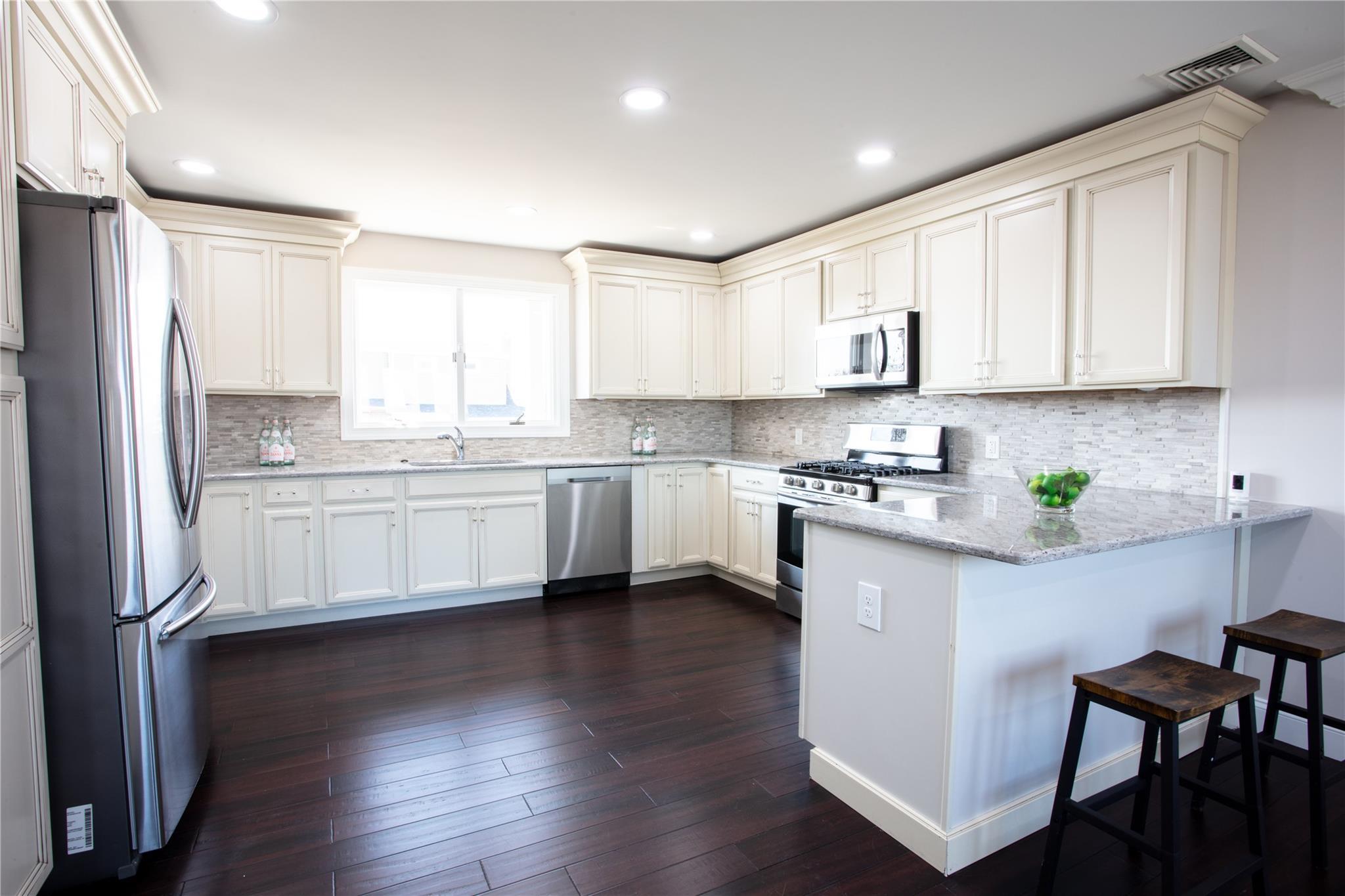 Single Family Surf  Suffolk County, NY 11757, MLS-840700-5