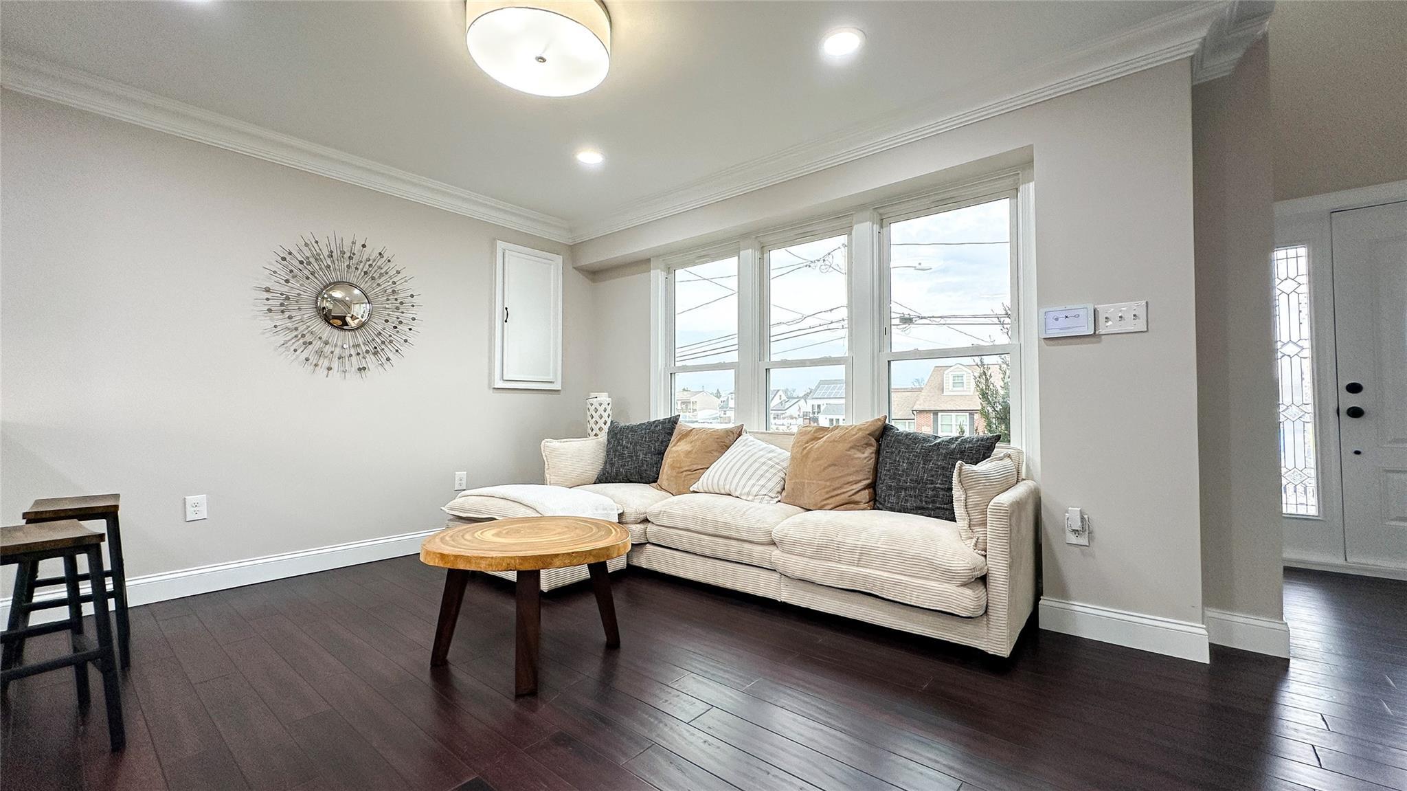 Single Family Surf  Suffolk County, NY 11757, MLS-840700-8