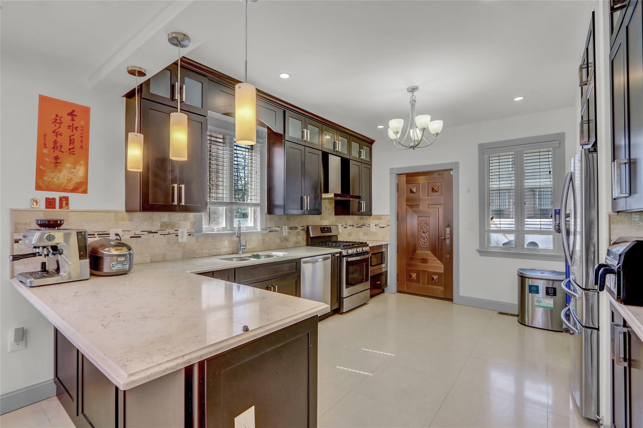 Single Family 199  Queens, NY 11365, MLS-840703-10