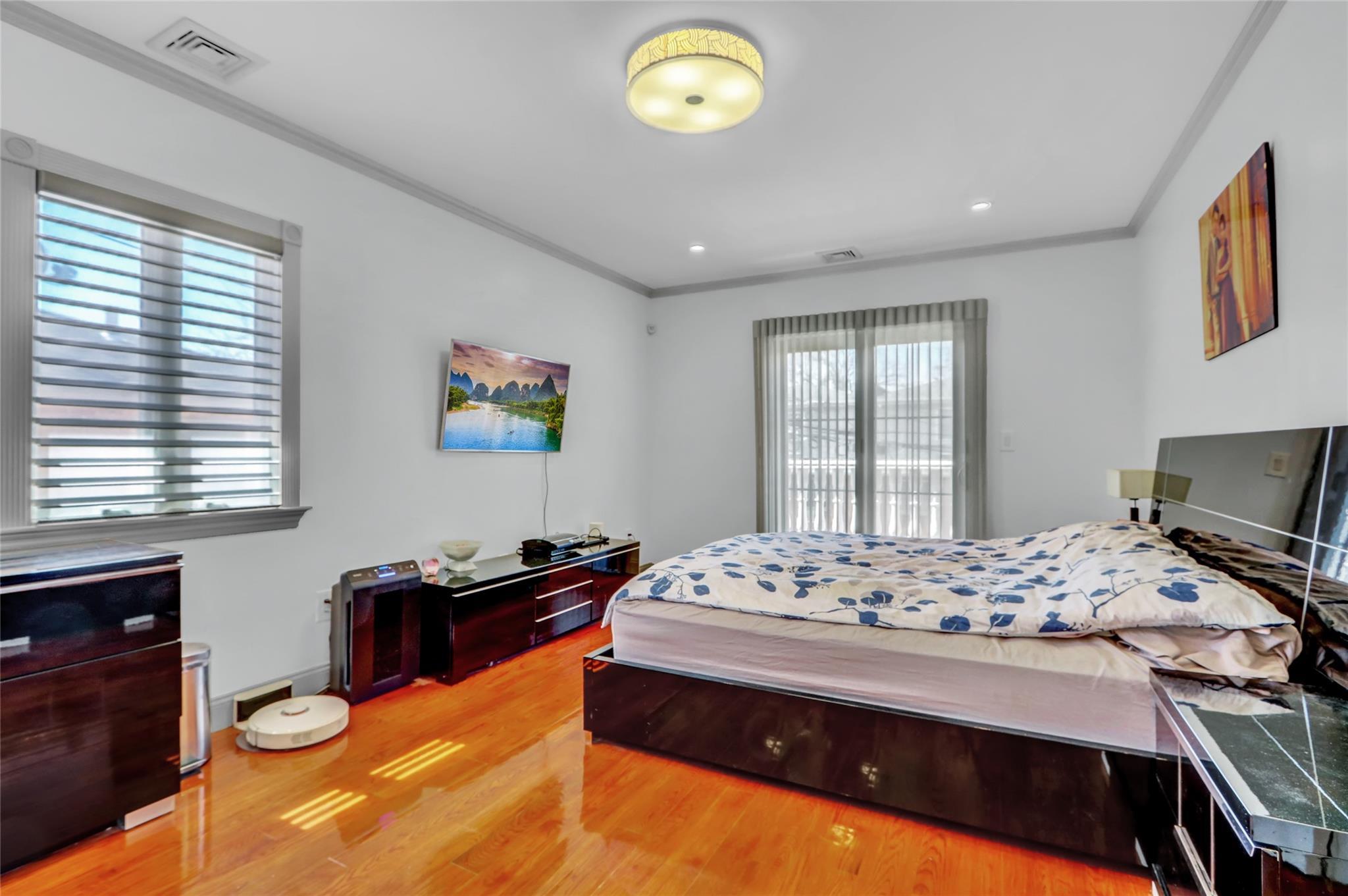 Single Family 199  Queens, NY 11365, MLS-840703-17