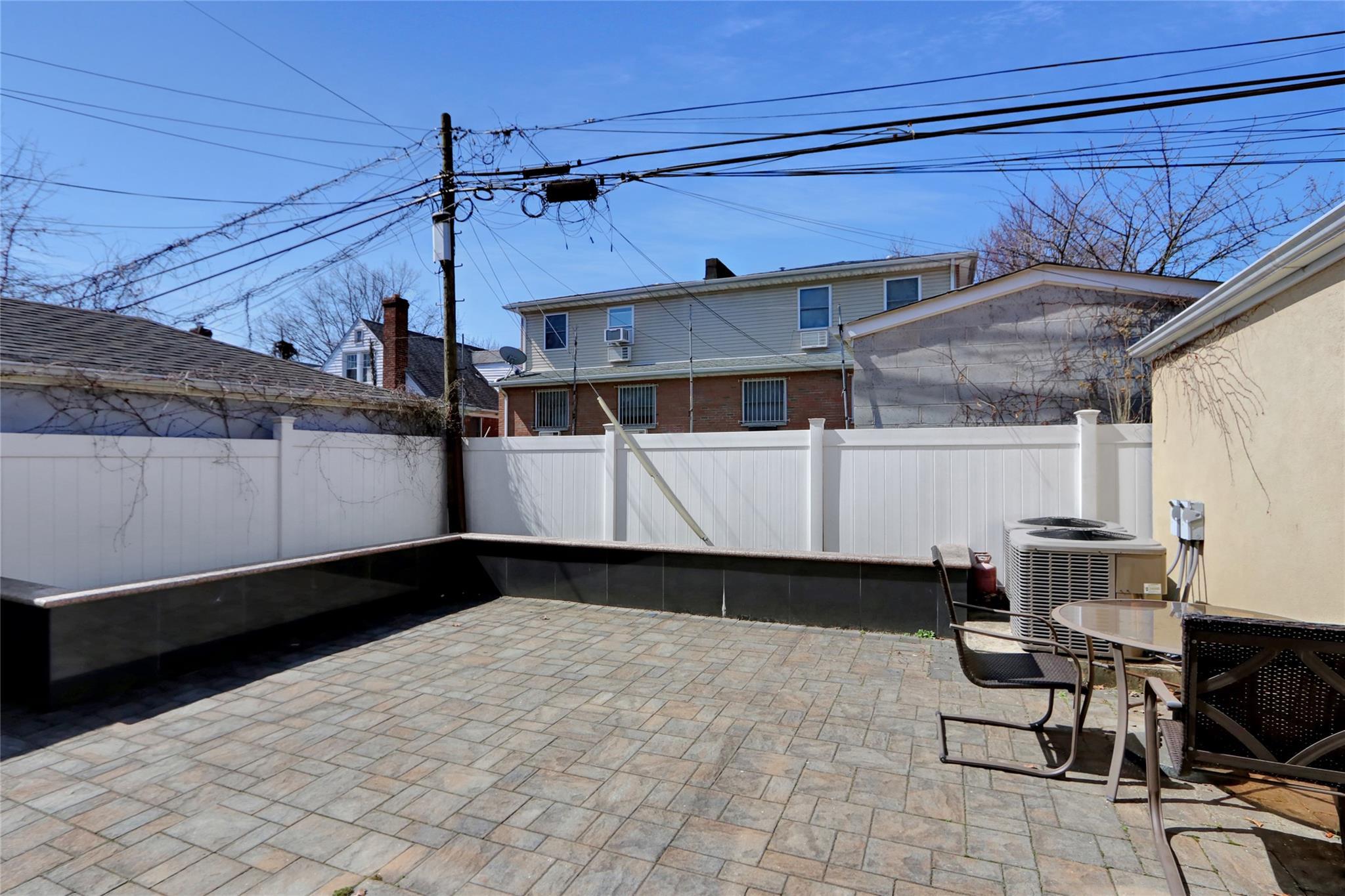 Single Family 199  Queens, NY 11365, MLS-840703-28