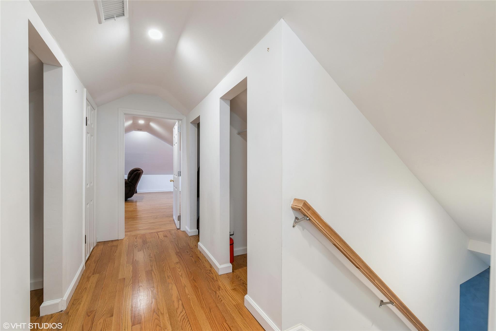 Single Family Youngs  Suffolk County, NY 11971, MLS-840724-17