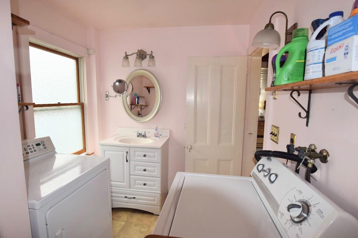Single Family Station  Suffolk County, NY 11713, MLS-840738-7
