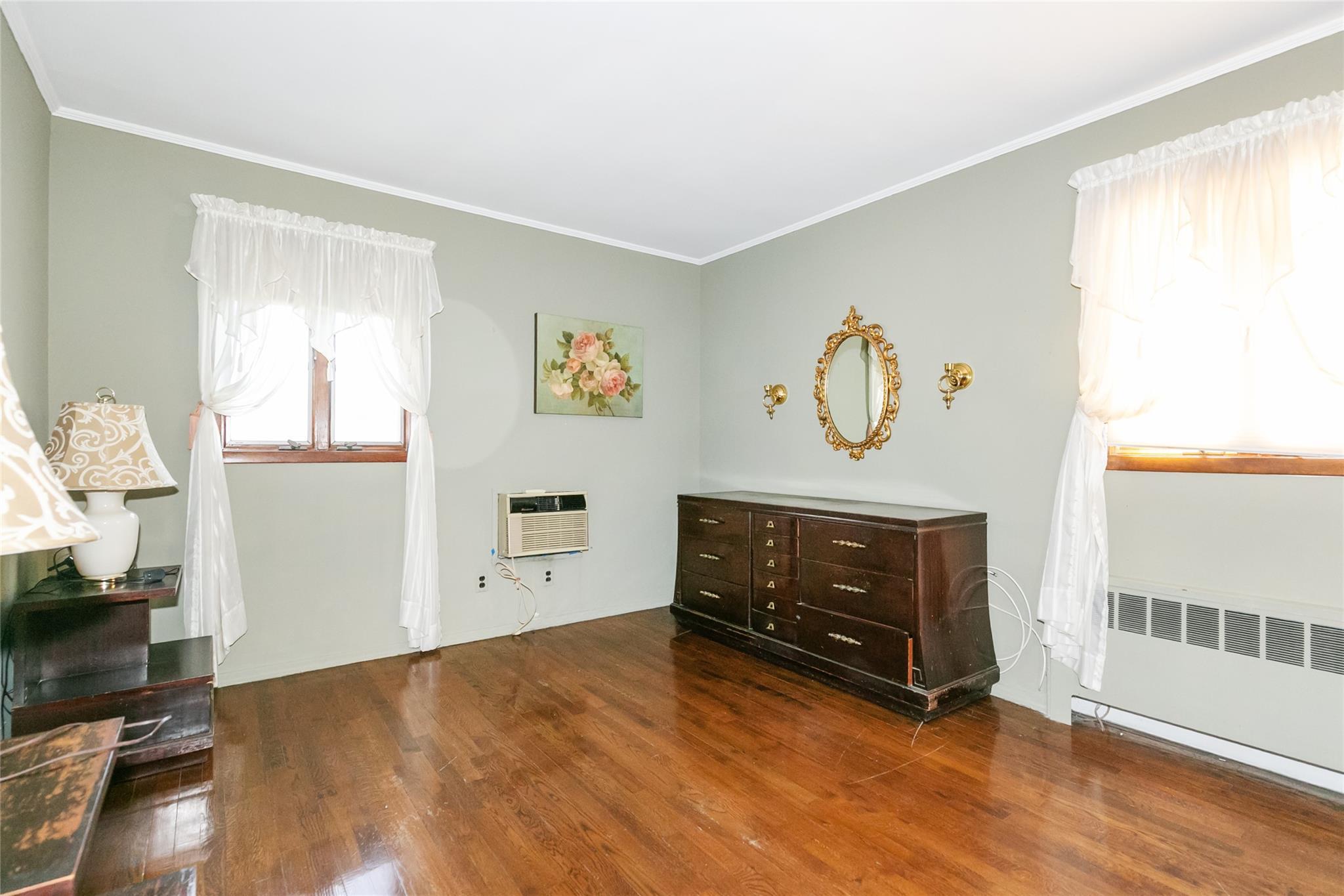 Single Family Richmond  Nassau County, NY 11758, MLS-840748-21