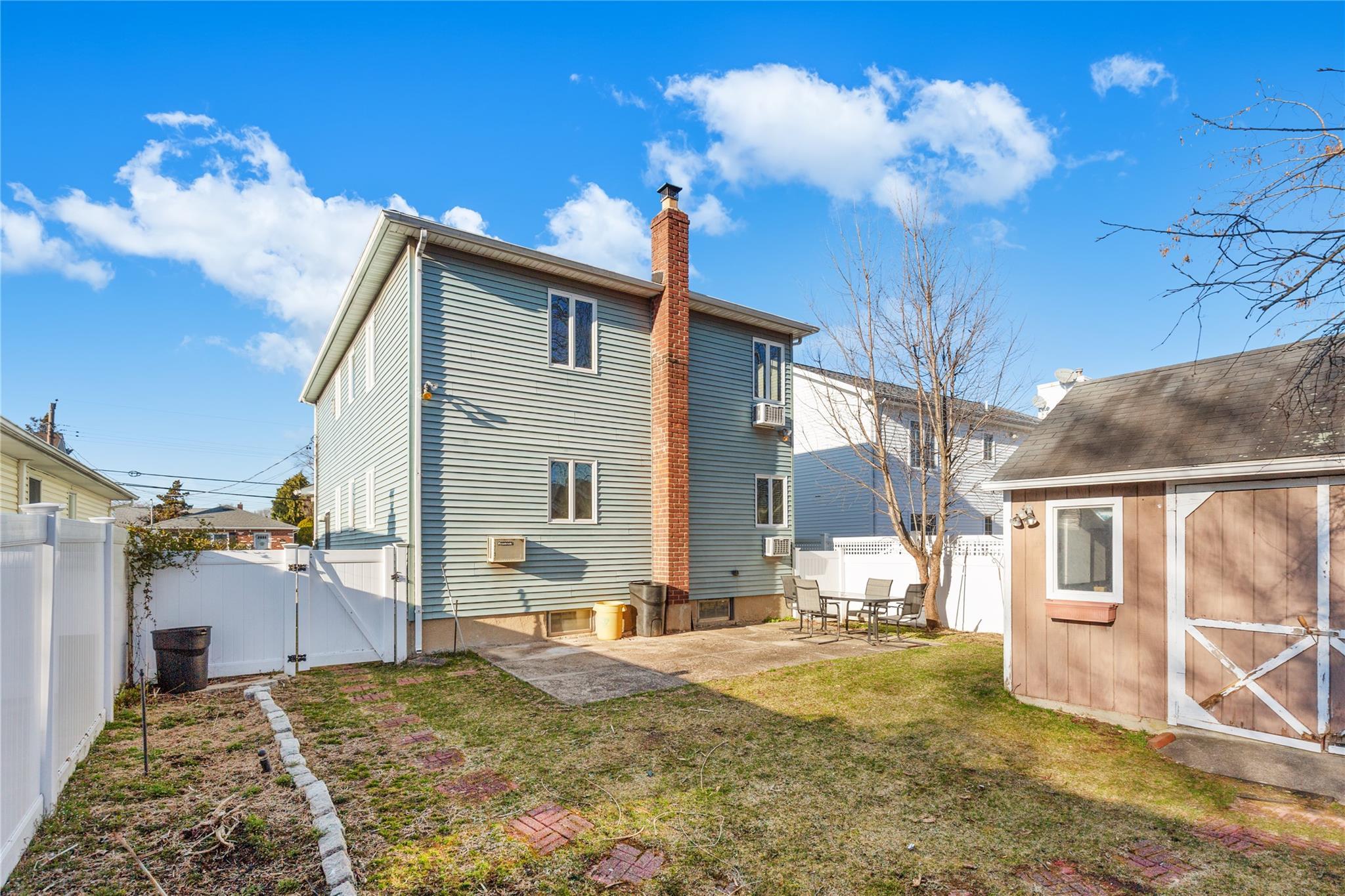 Single Family Richmond  Nassau County, NY 11758, MLS-840748-4