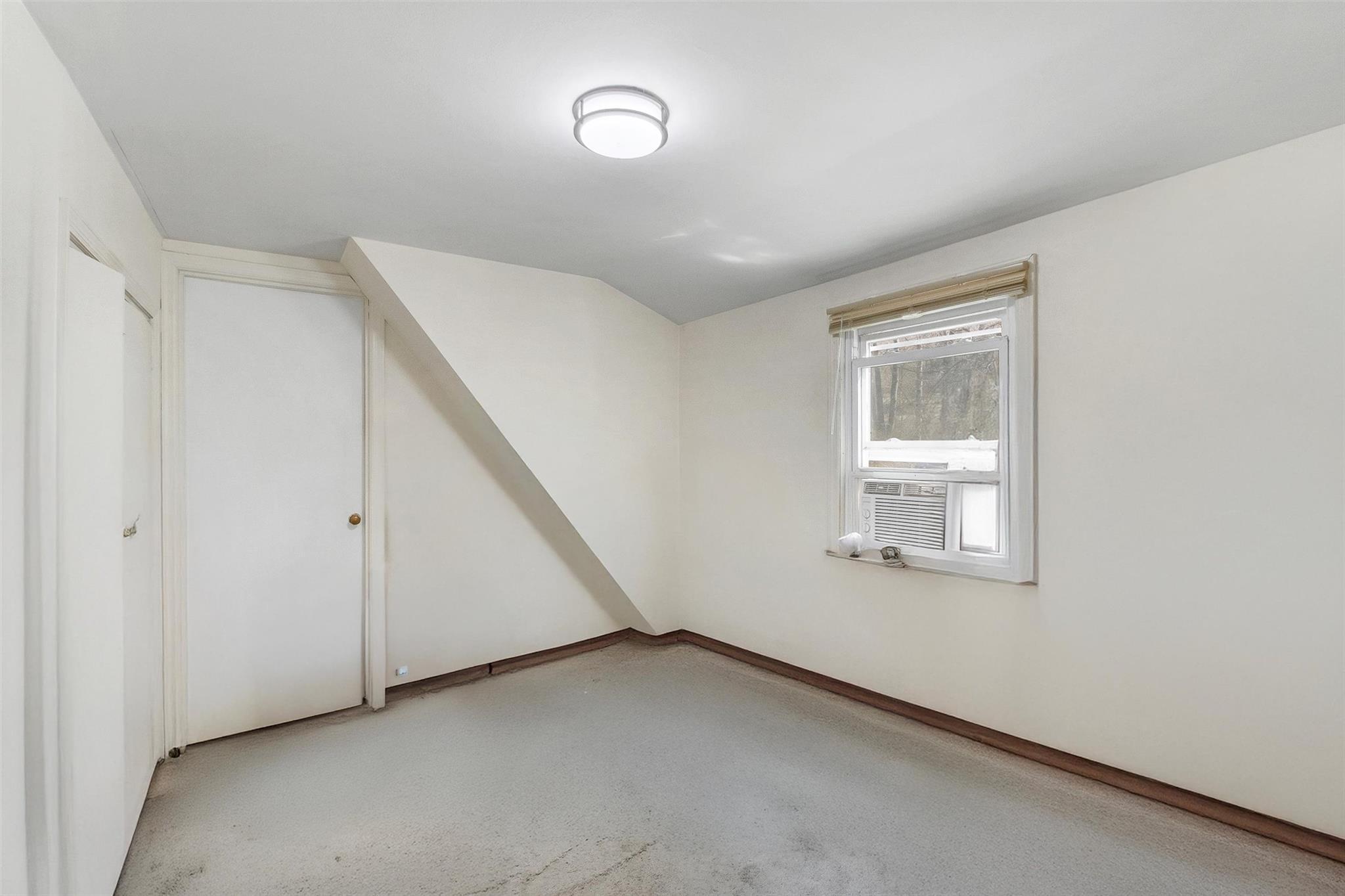 Single Family Hickory  Westchester County, NY 10506, MLS-840777-22