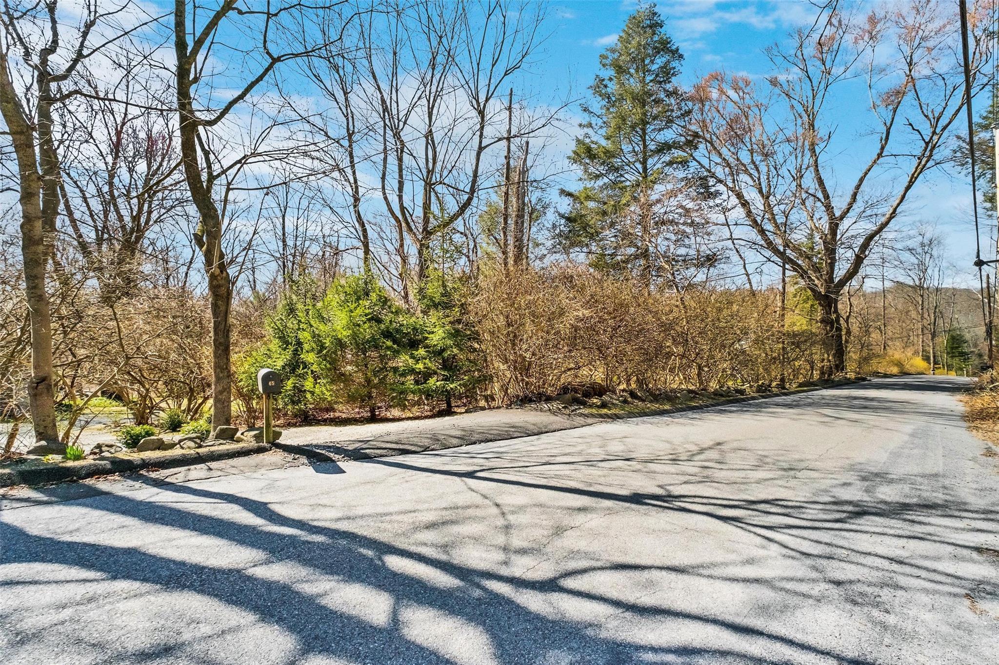 Single Family Hickory  Westchester County, NY 10506, MLS-840777-31