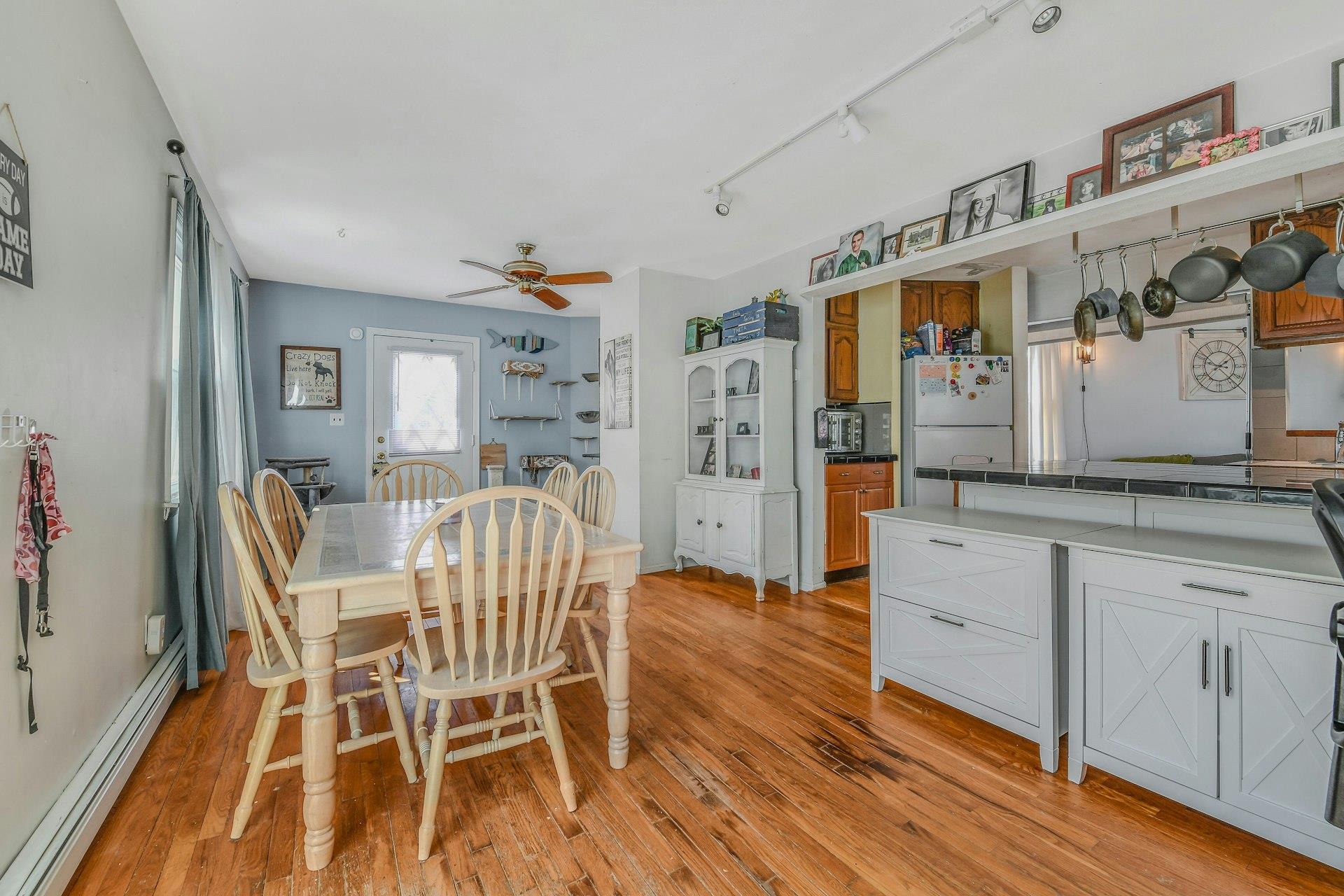 Single Family Bayview  Suffolk County, NY 11743, MLS-840800-6