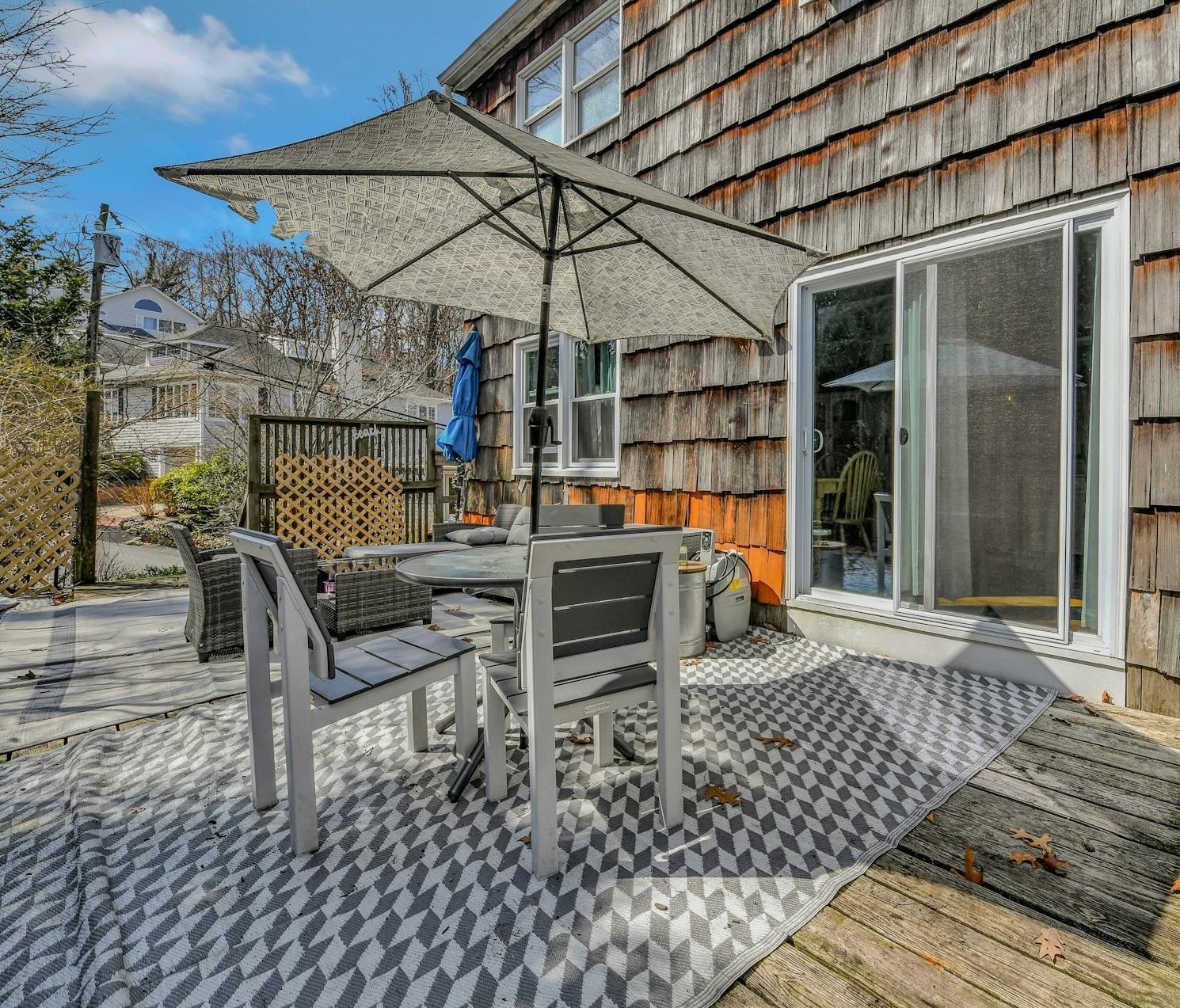 Single Family Bayview  Suffolk County, NY 11743, MLS-840800-9