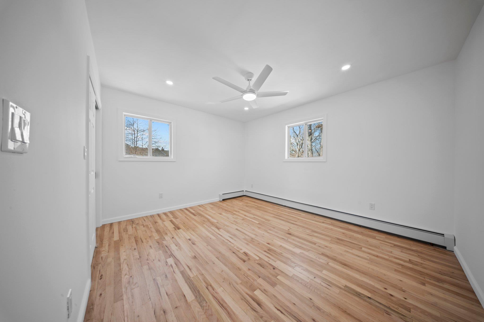 Single Family State  Suffolk County, NY 11704, MLS-840807-11