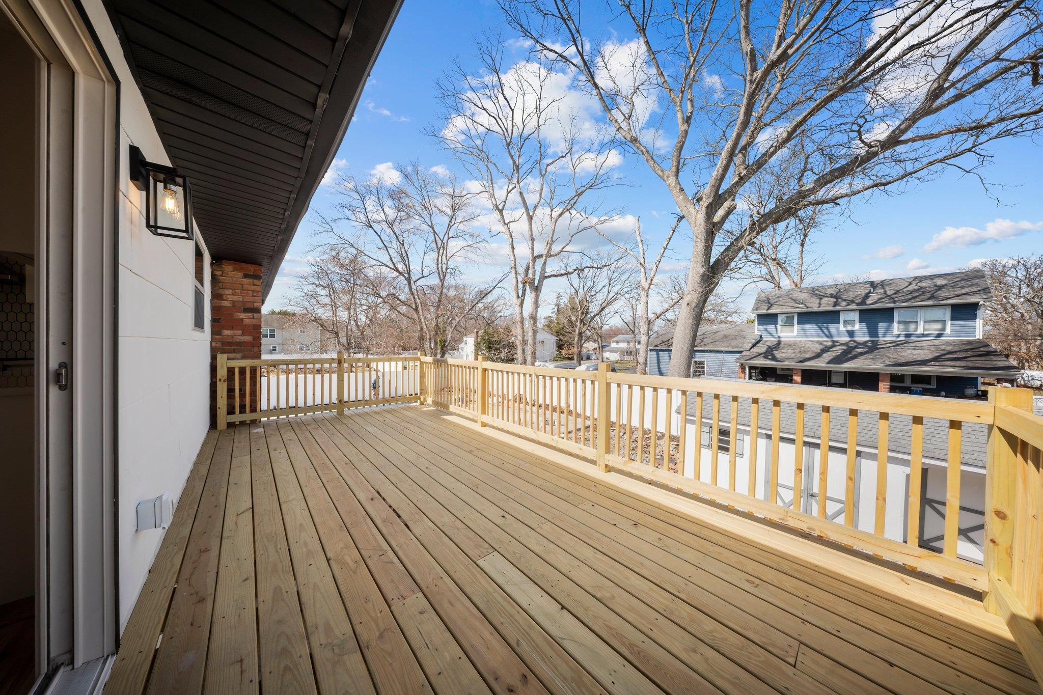 Single Family State  Suffolk County, NY 11704, MLS-840807-17