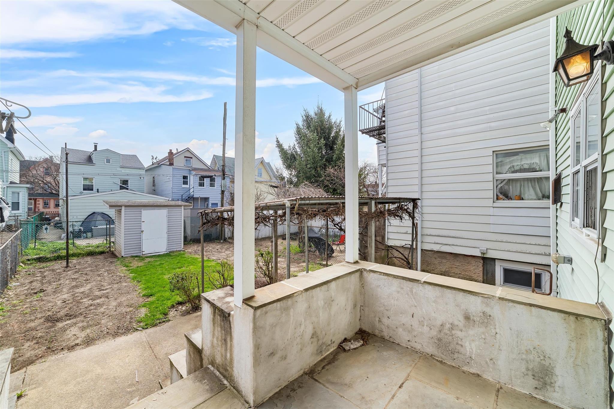 Single Family 8th  Westchester County, NY 10550, MLS-840822-30