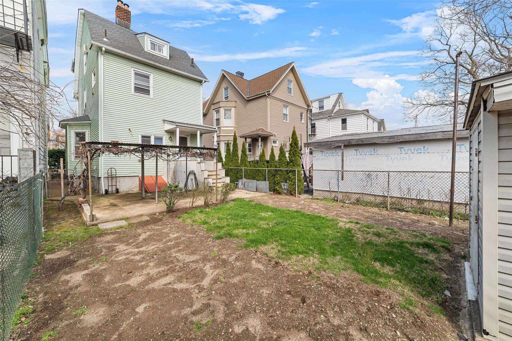 Single Family 8th  Westchester County, NY 10550, MLS-840822-33