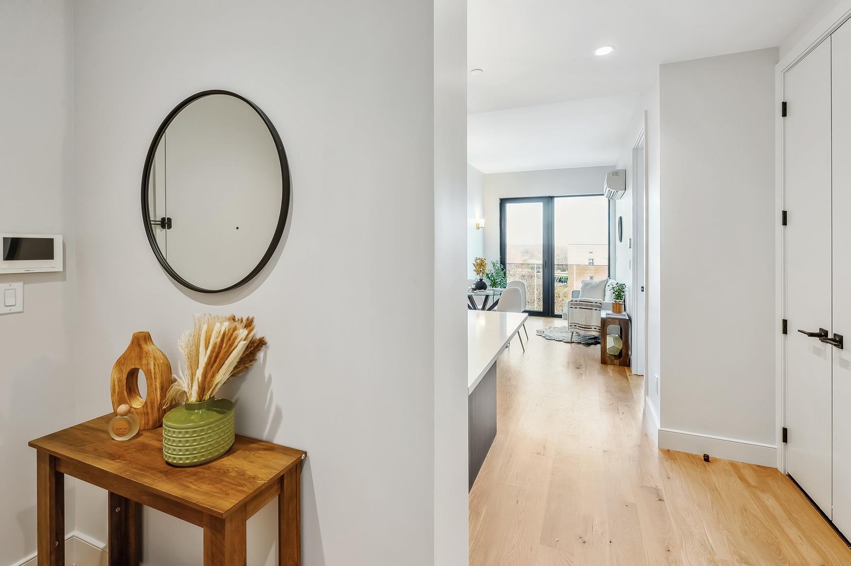 Apartment Pelham Parkway  Bronx, NY 10470, MLS-840991-11