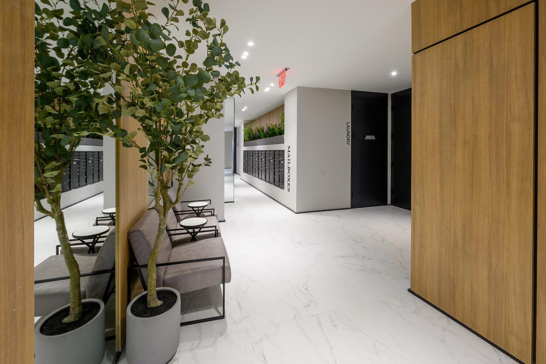 Apartment Pelham Parkway  Bronx, NY 10470, MLS-840991-14